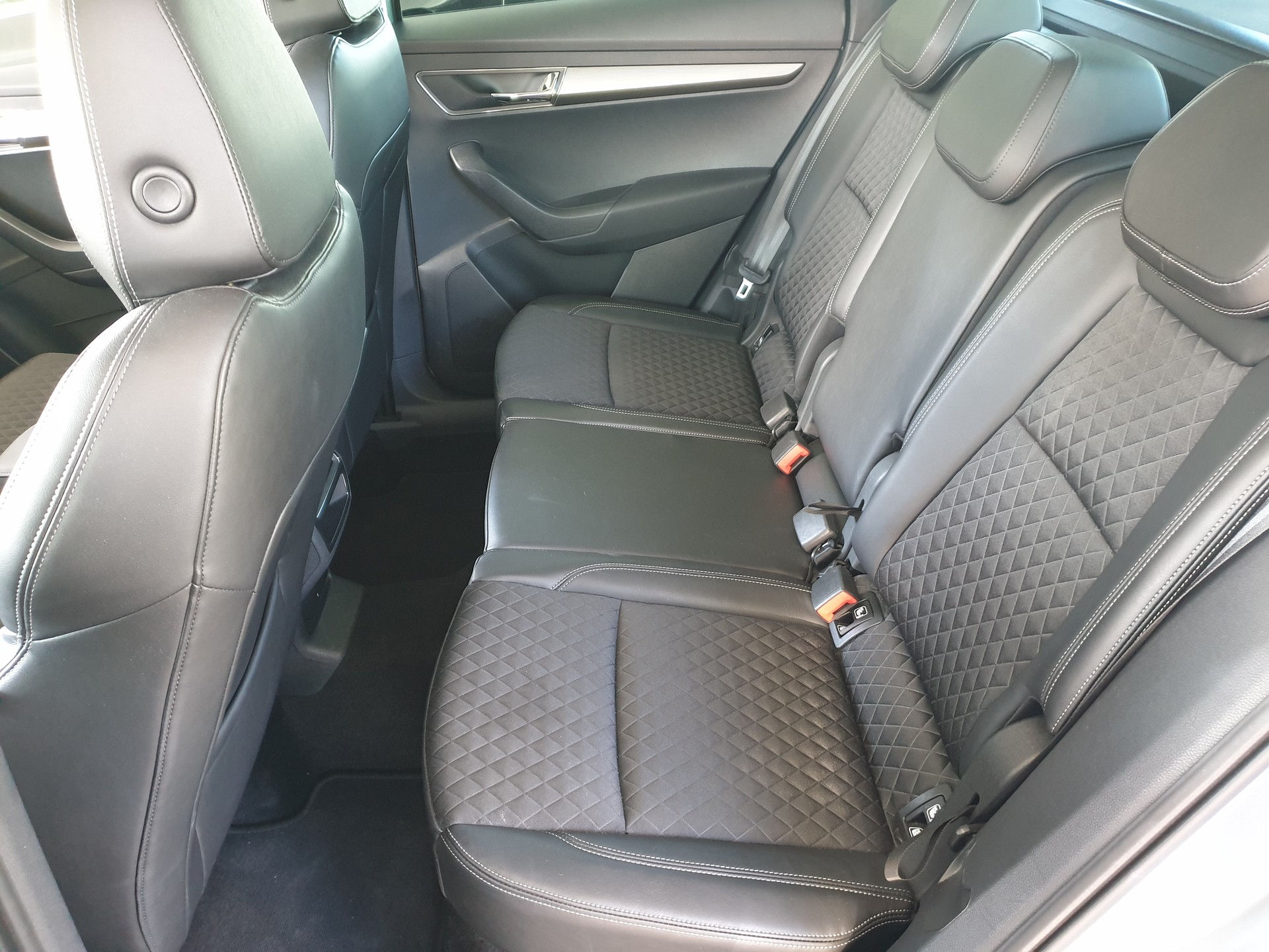 SKODA Karoq 1.5 TSI ACT Style DSG-image-13