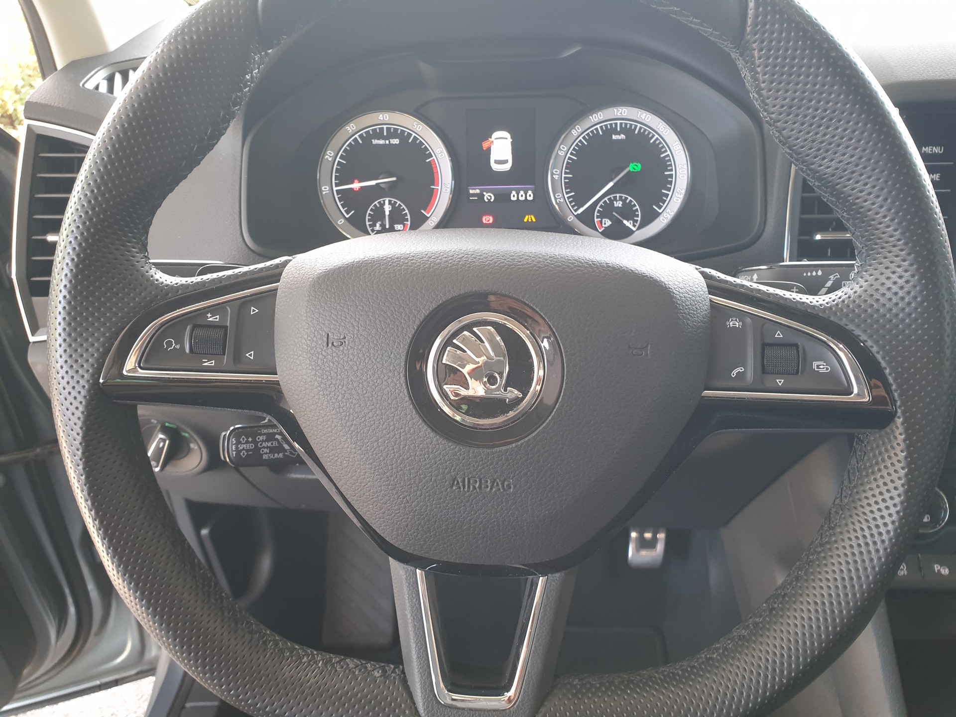 SKODA Karoq 1.5 TSI ACT Style DSG-image-10