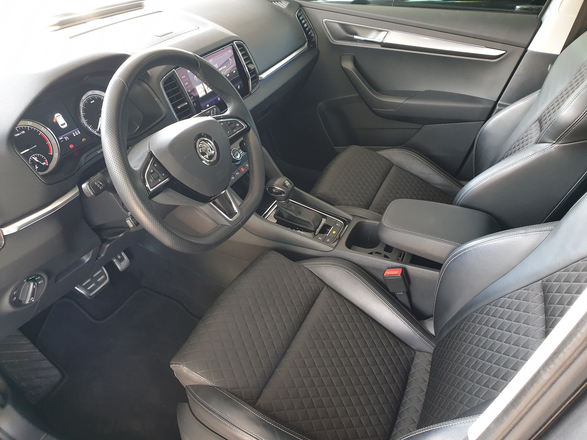 SKODA Karoq 1.5 TSI ACT Style DSG-image-8