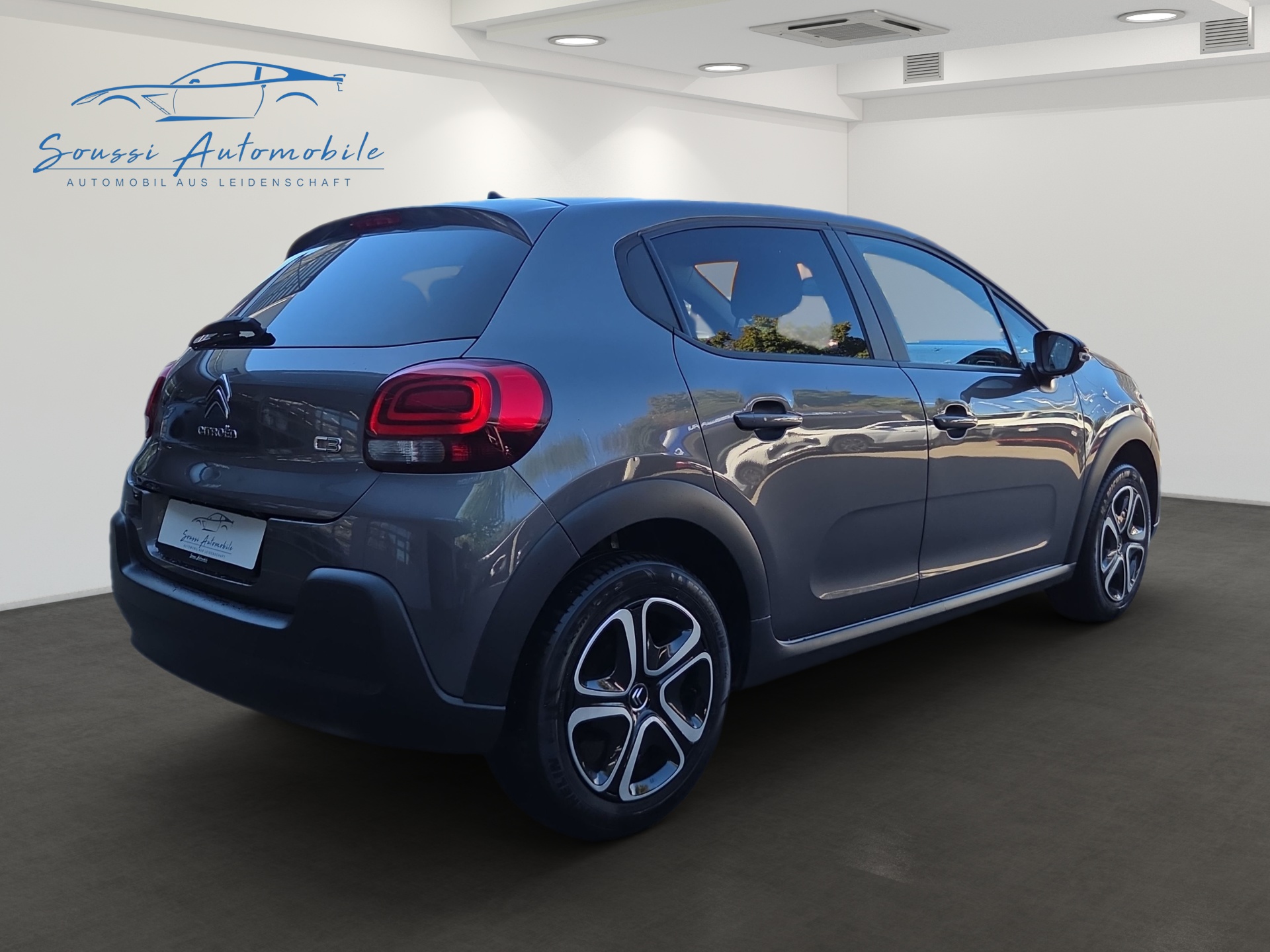 CITROEN C3 1.2i PureTech Feel Edition-image-2