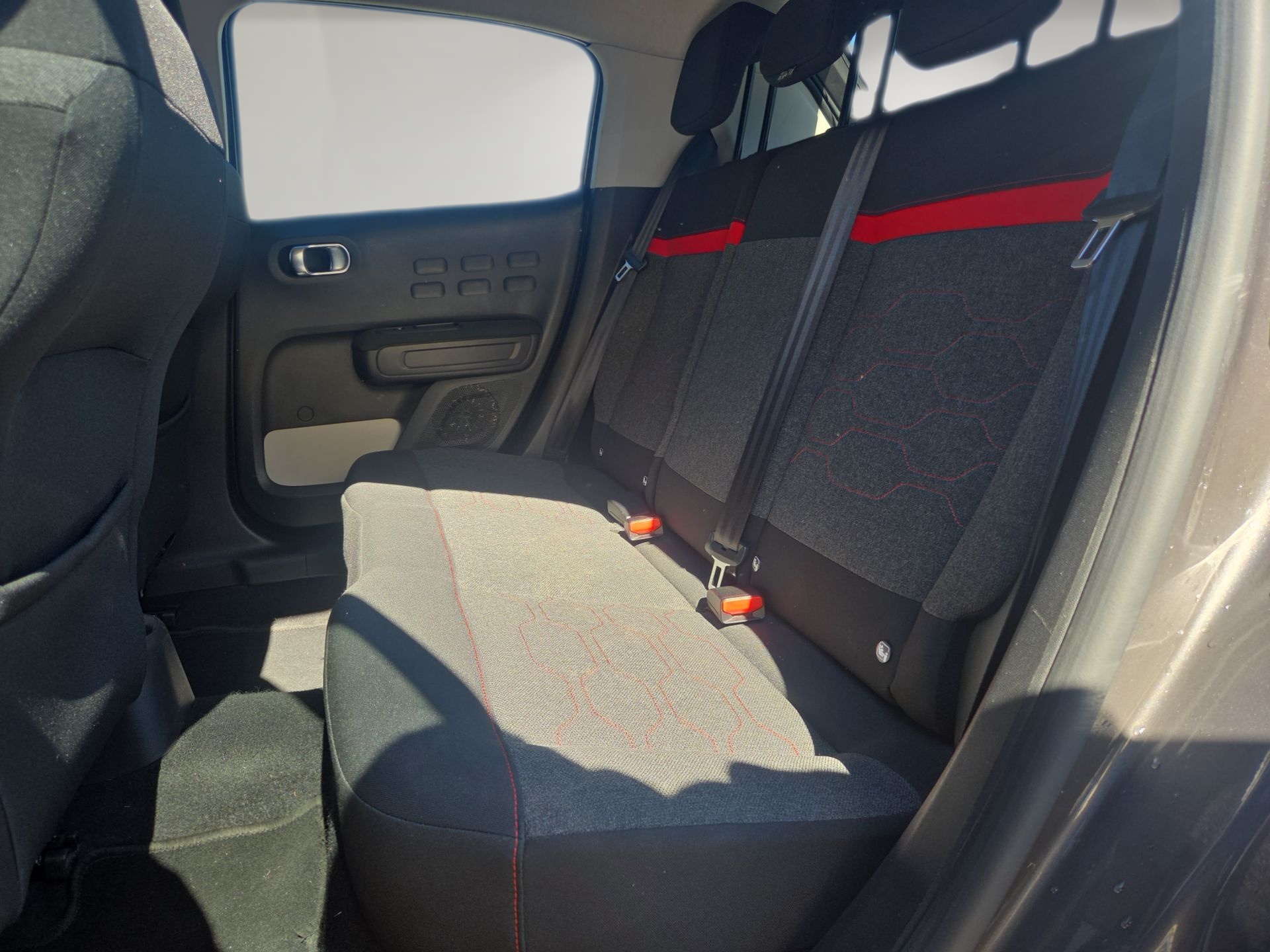 CITROEN C3 1.2i PureTech Feel Edition-image-9