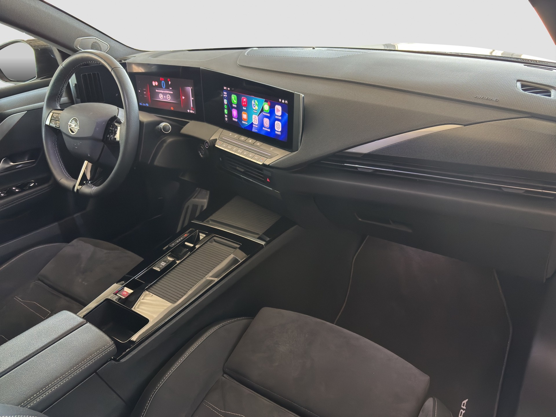 OPEL Astra 1.6 PHEV Turbo Swiss Plus A-image-12
