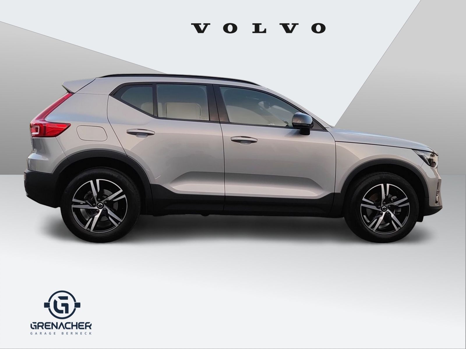 VOLVO XC40 2.0 B4 MH Plus Dark AWD-image-1
