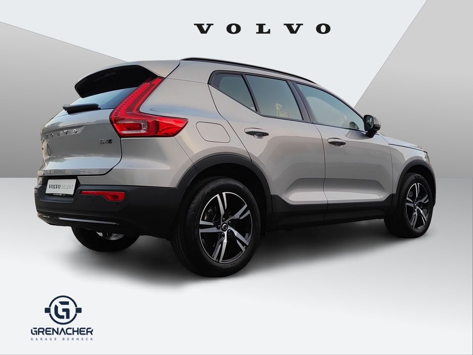 VOLVO XC40 2.0 B4 MH Plus Dark AWD-image-3