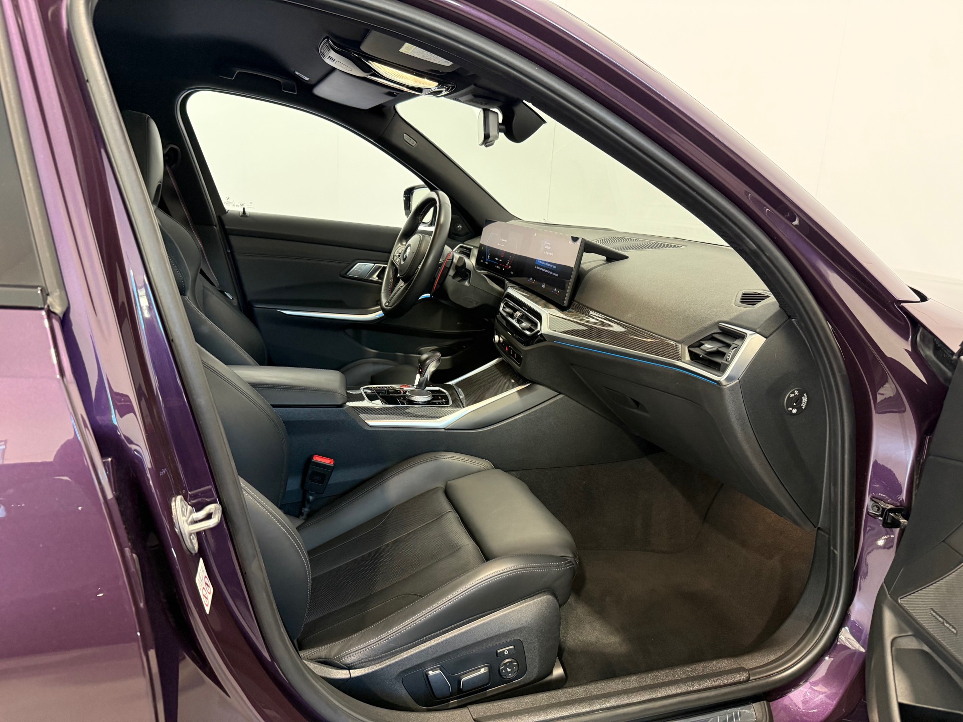 BMW M3 Competition M xDrive-image-13