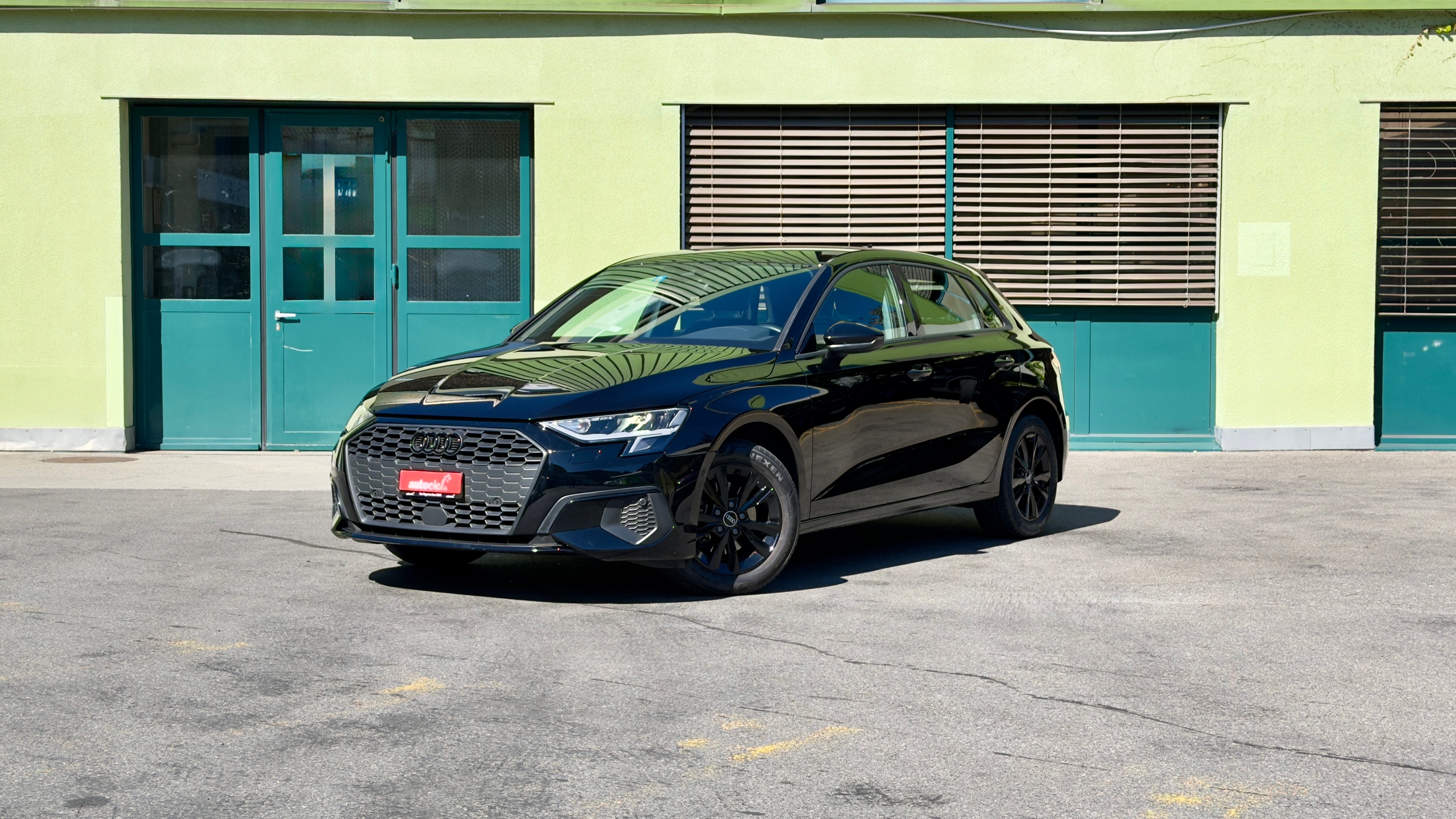 Car photo