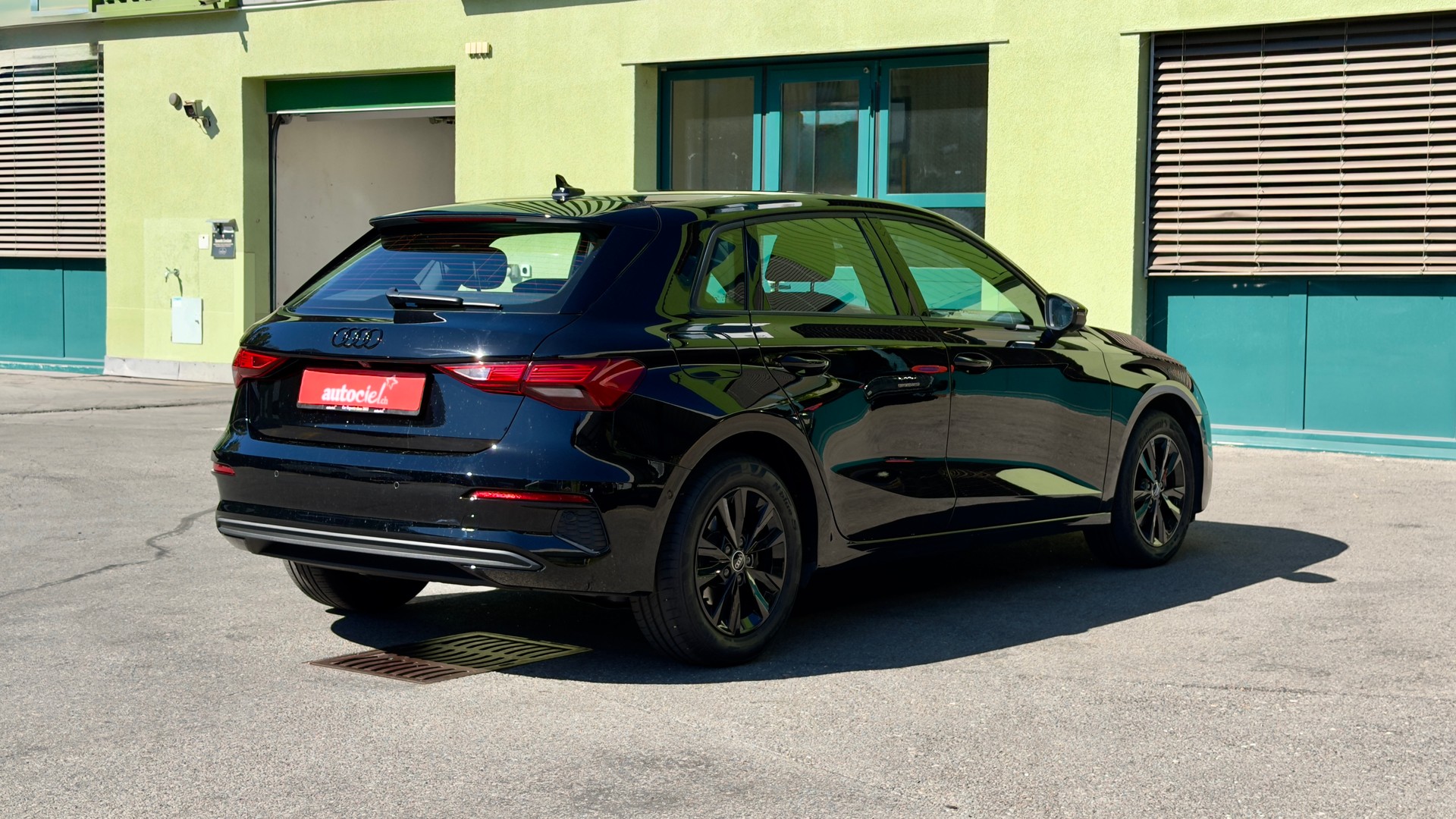 AUDI A3 Sportback 35 TFSI S-tronic-image-4