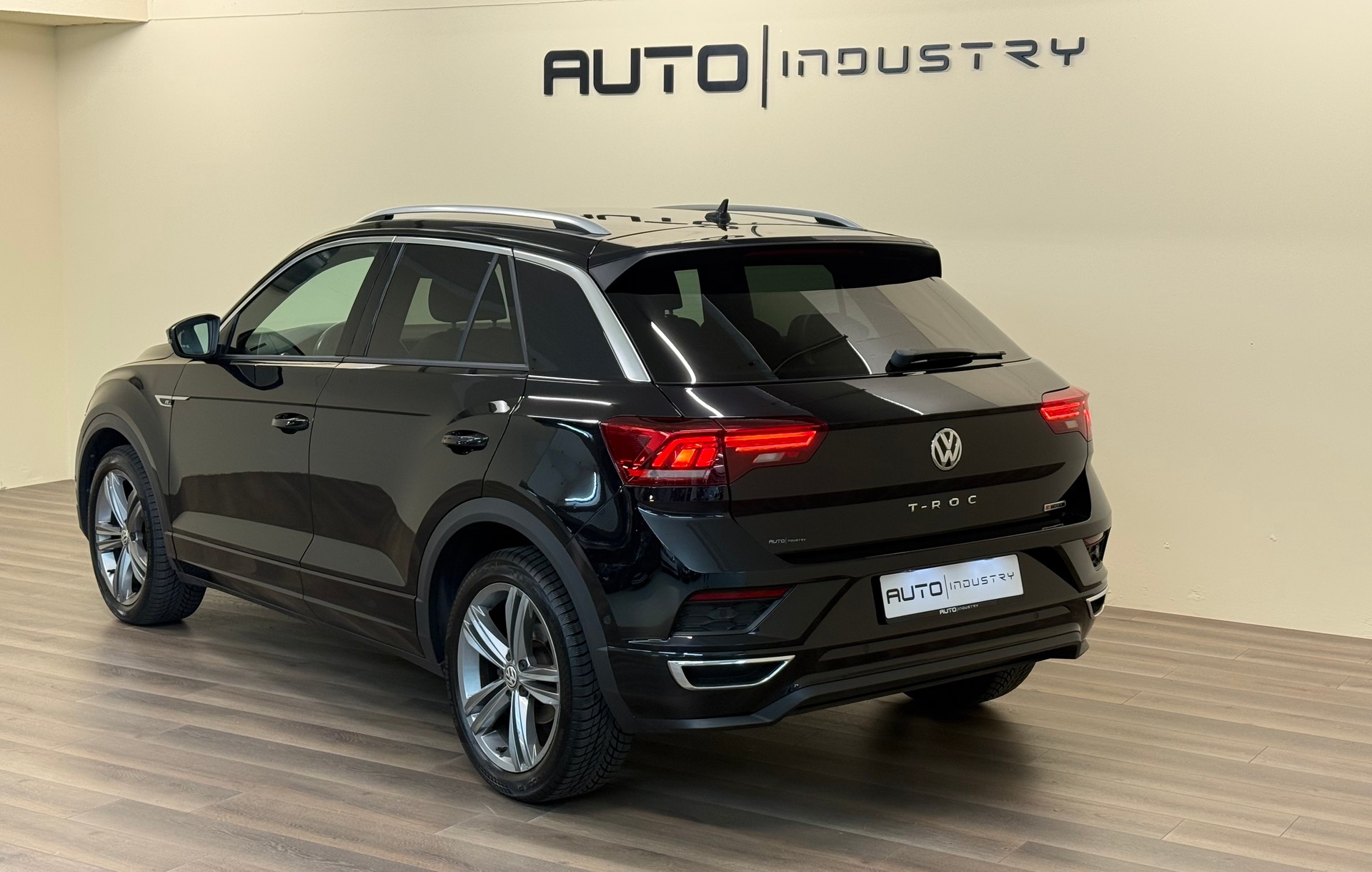 VW T-Roc 1.5 TSI R-Line EVO Sport DSG 4Motion-image-10