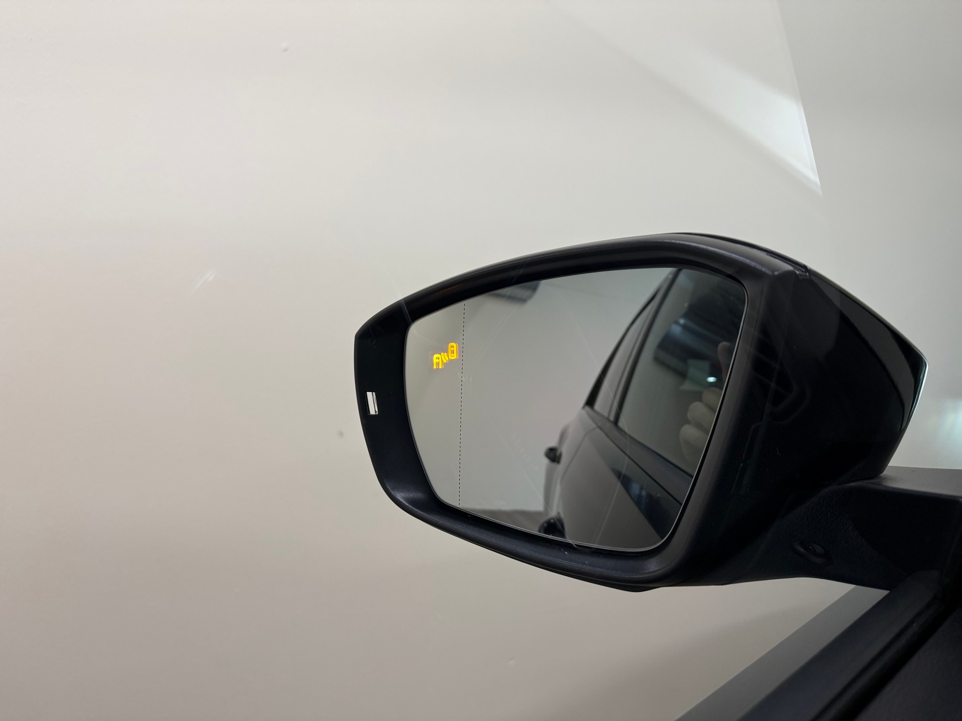 VW T-Roc 1.5 TSI R-Line EVO Sport DSG 4Motion-image-30