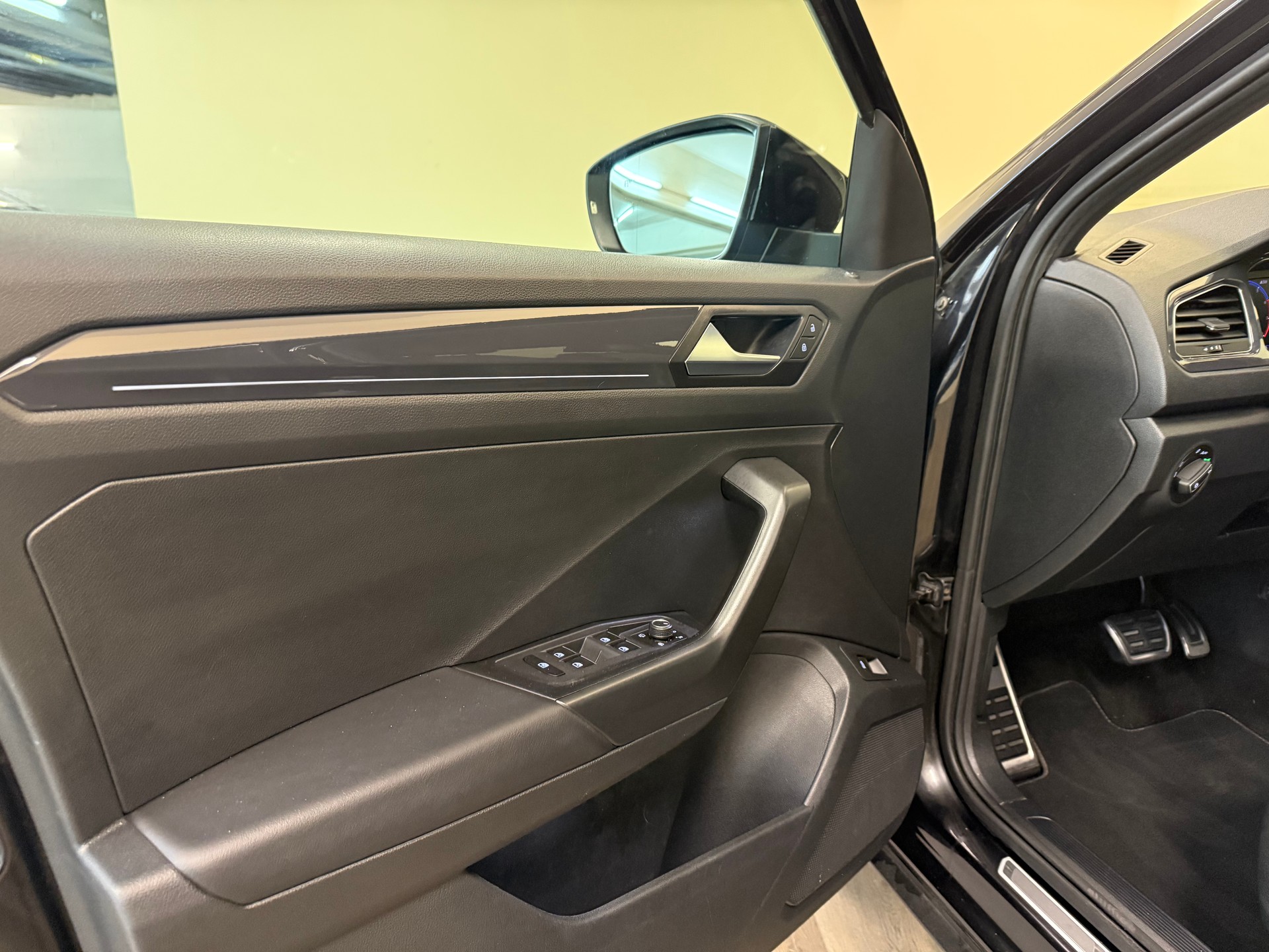 VW T-Roc 1.5 TSI R-Line EVO Sport DSG 4Motion-image-12