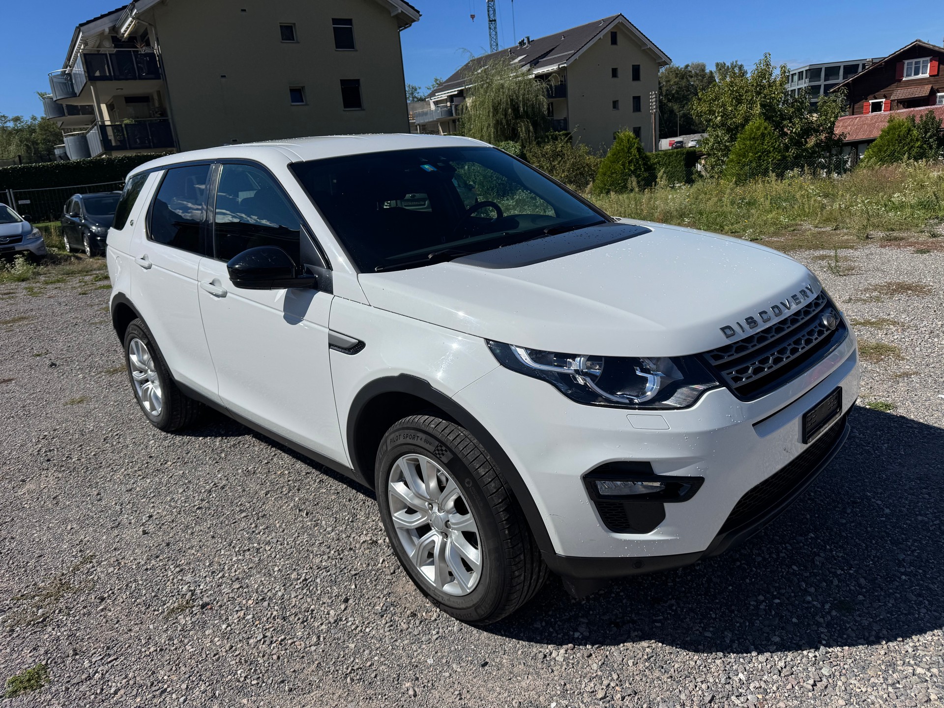 LAND ROVER Discovery Sport 2.0 Si4 SE AT9-image-2