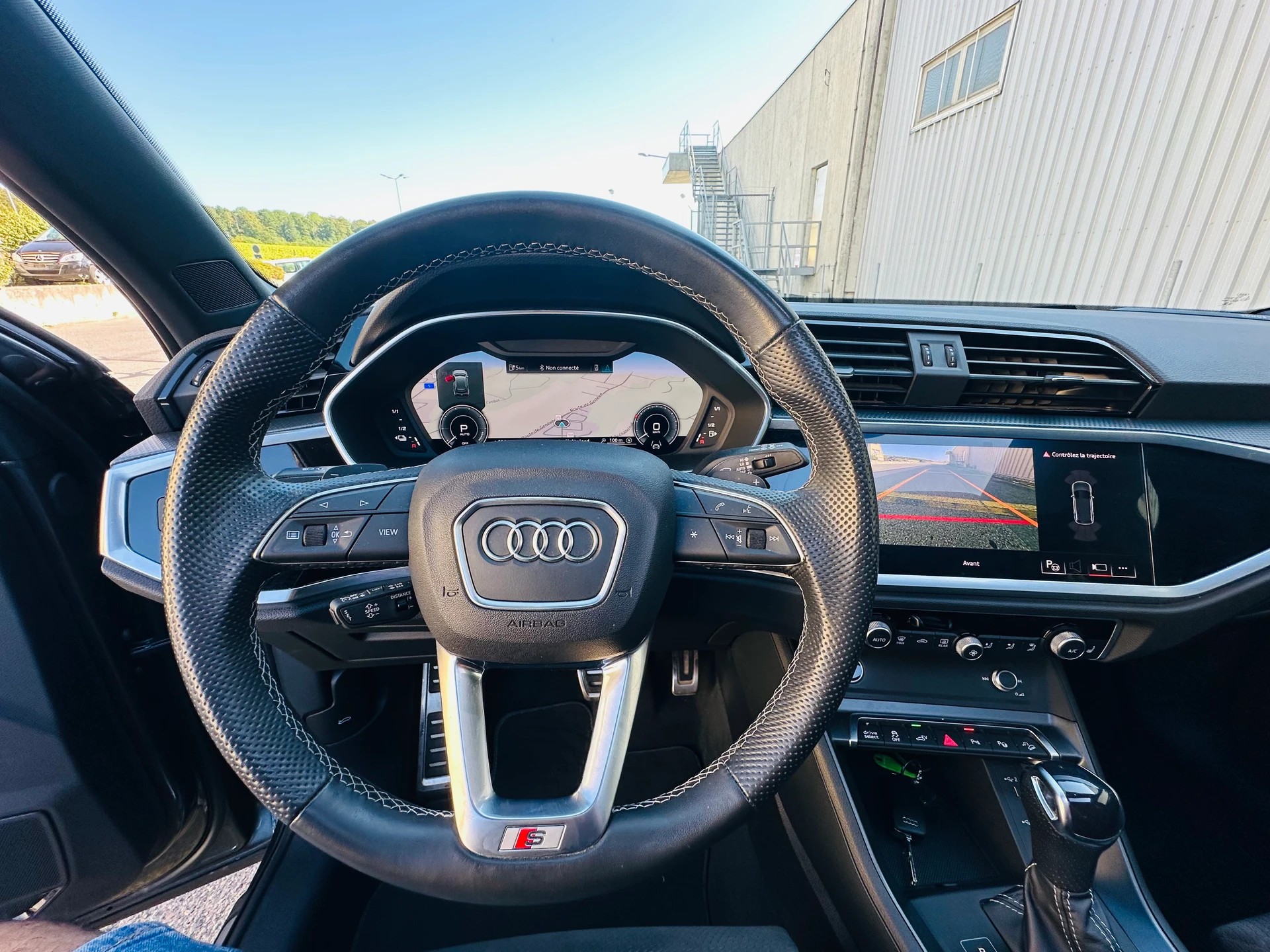 AUDI Q3 45 TFSI e S line S-tronic-image-14