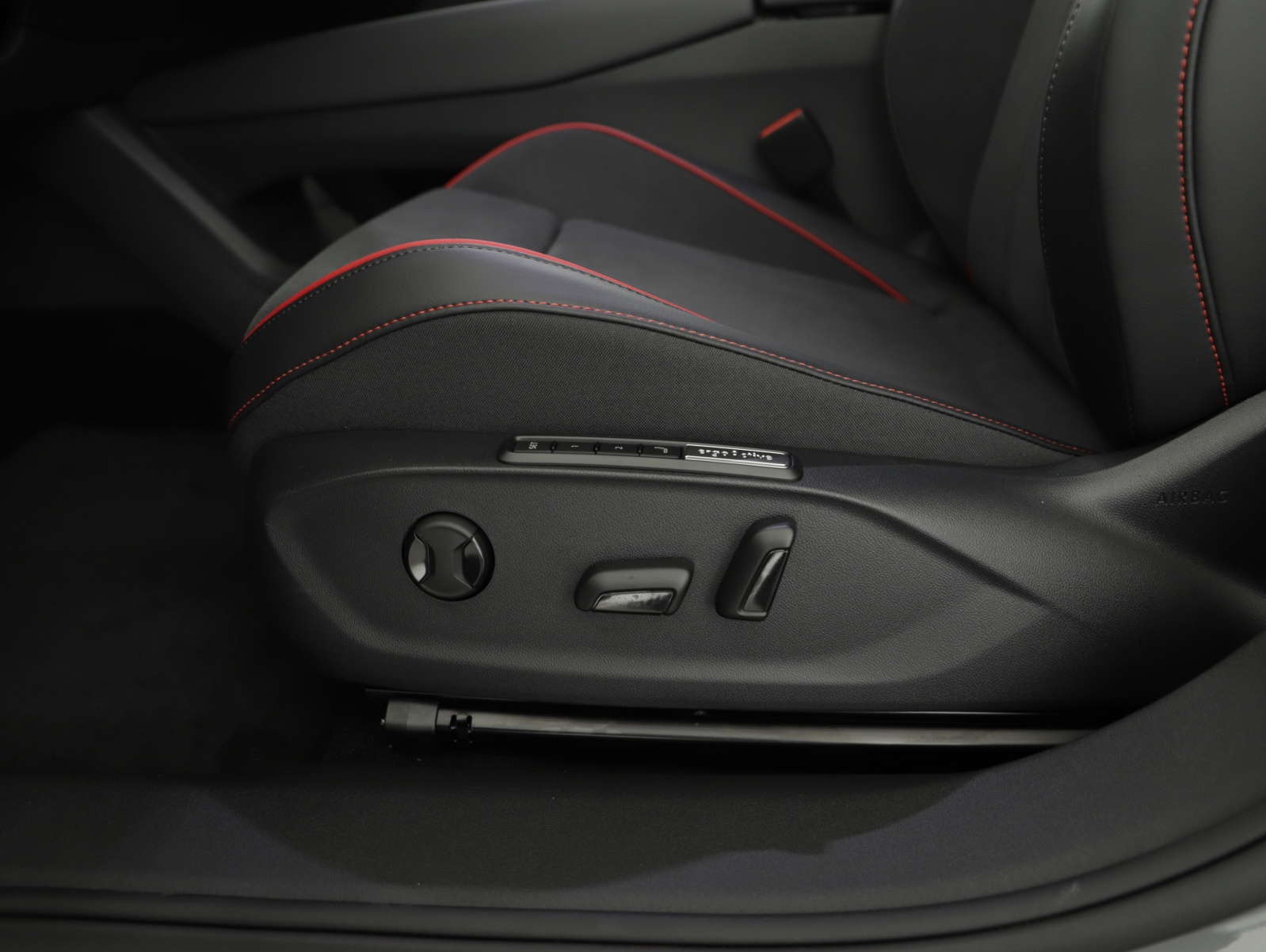 VW ID.7 Tourer GTX 86 kWh GTX 4 Motion-image-13