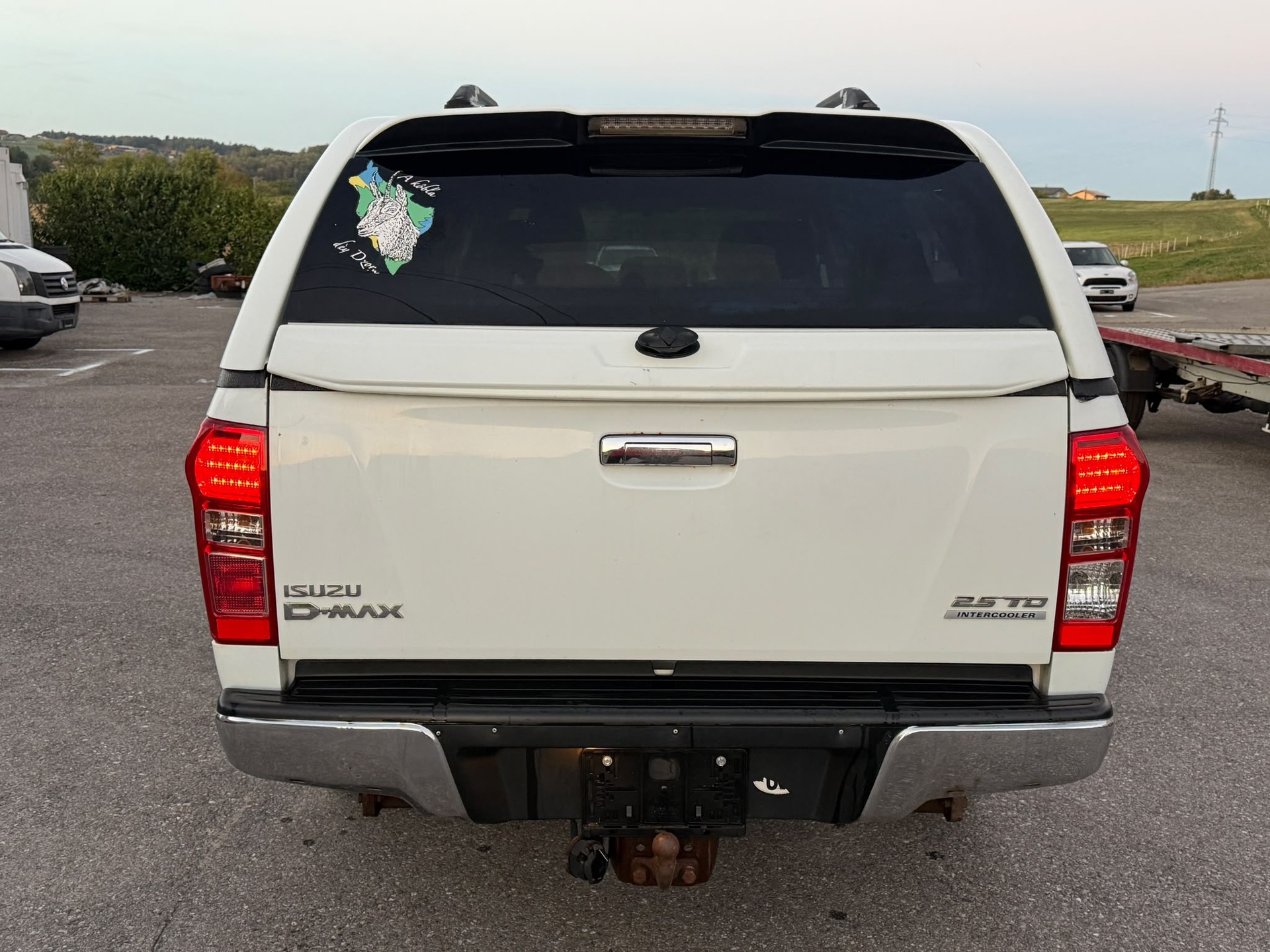 ISUZU D-MAX 2.5 Crew Cab Solar 4x4 A-image-11