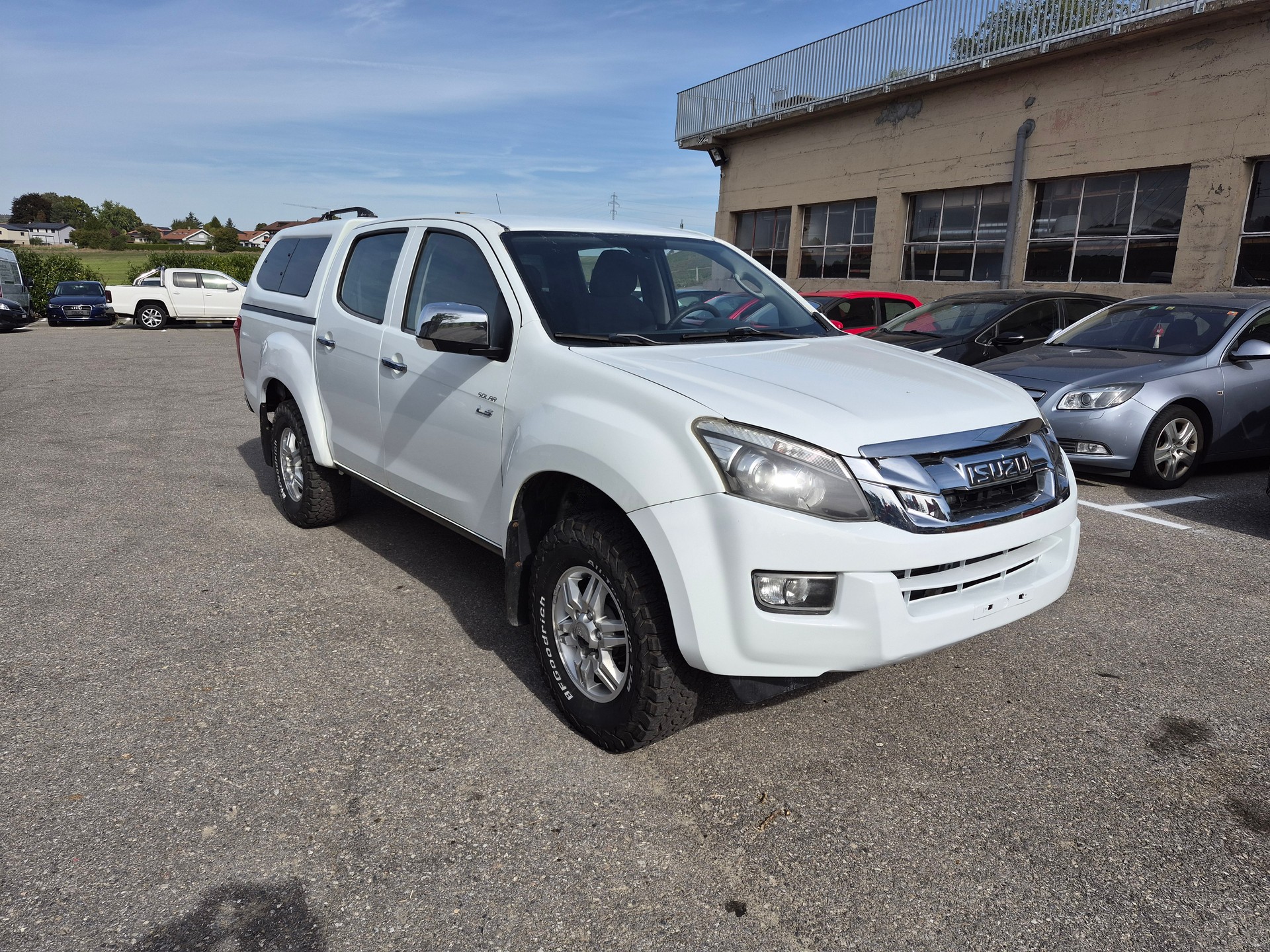 ISUZU D-MAX 2.5 Crew Cab Solar 4x4 A-image-1