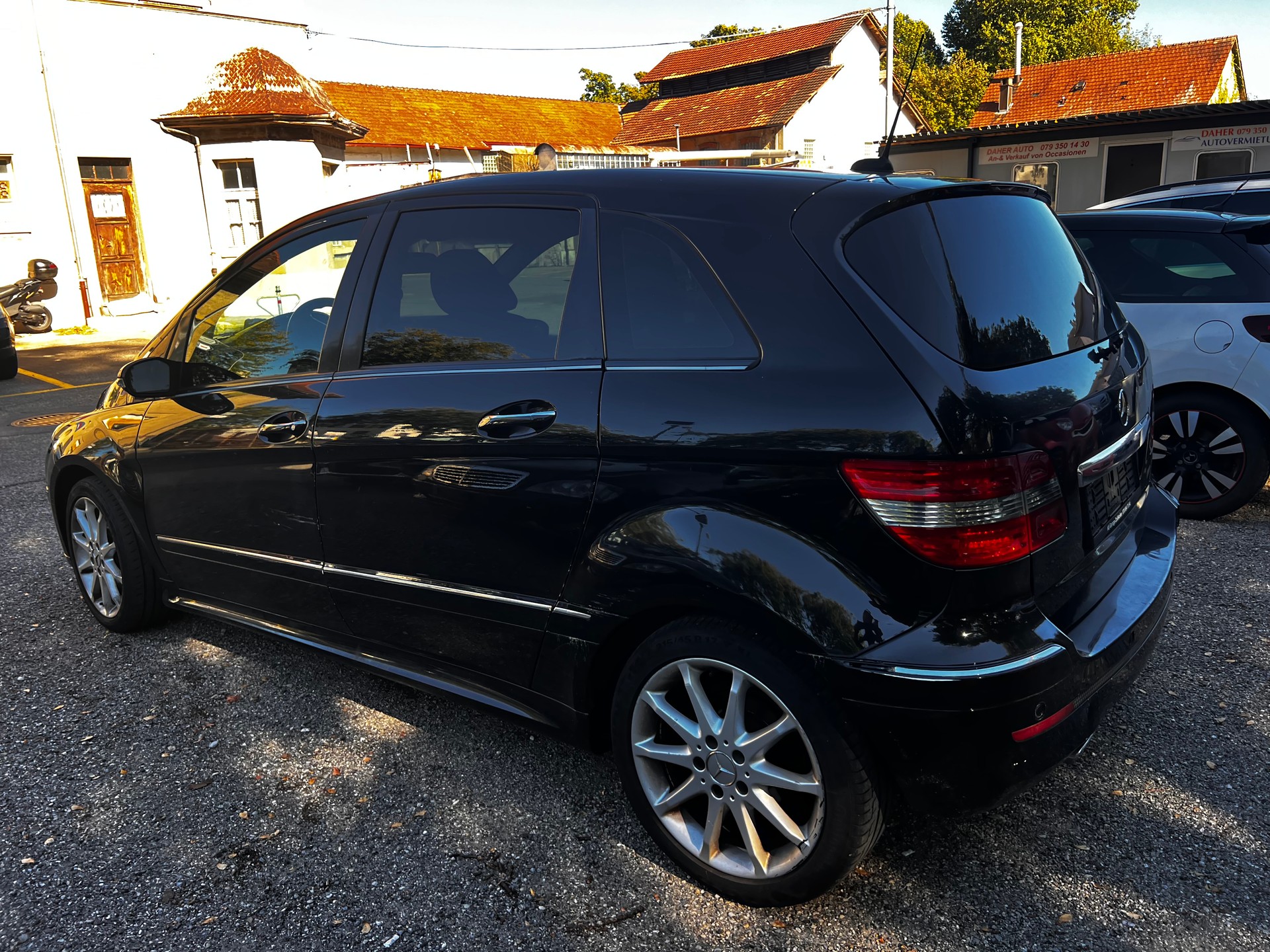 MERCEDES-BENZ B 180 CDI-image-4