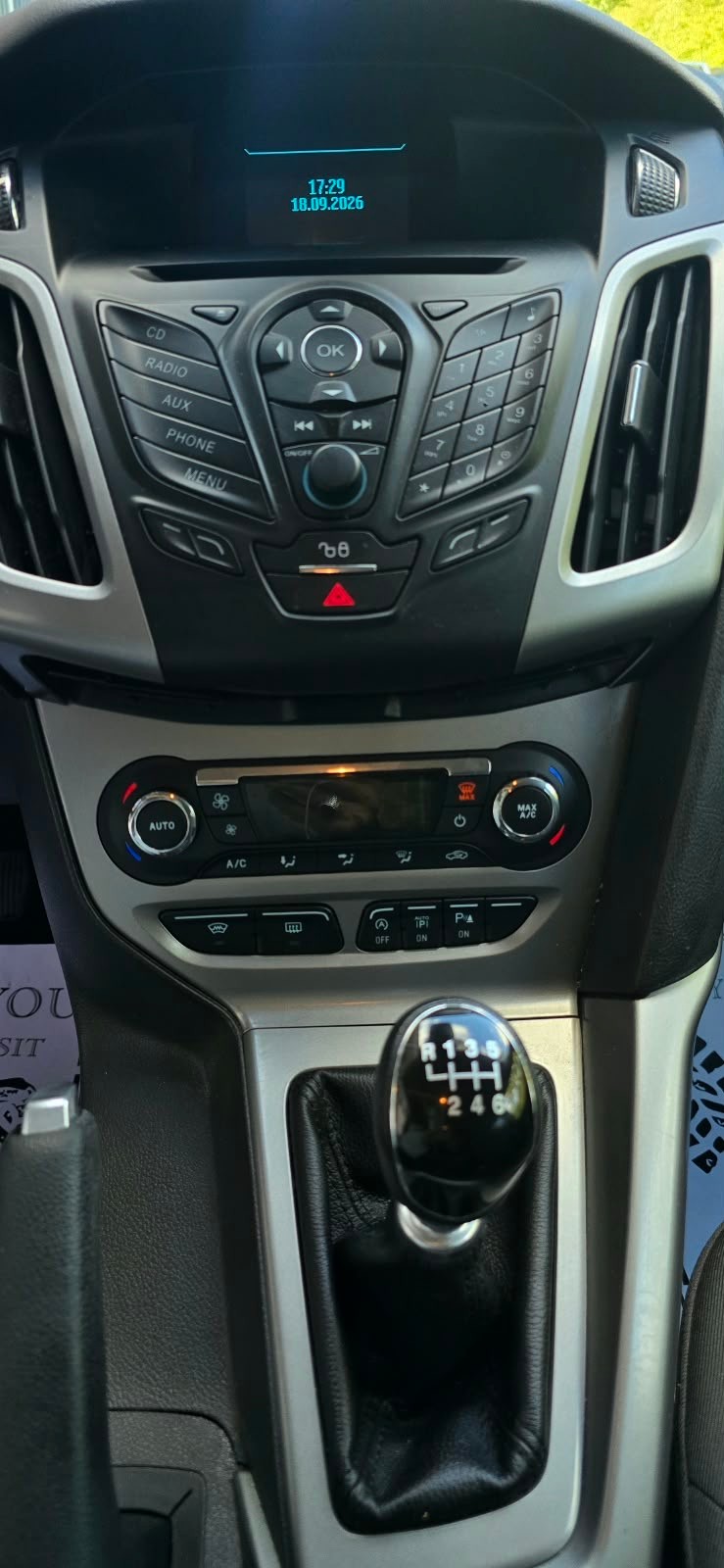 FORD Focus 1.0 SCTi Titanium-image-8