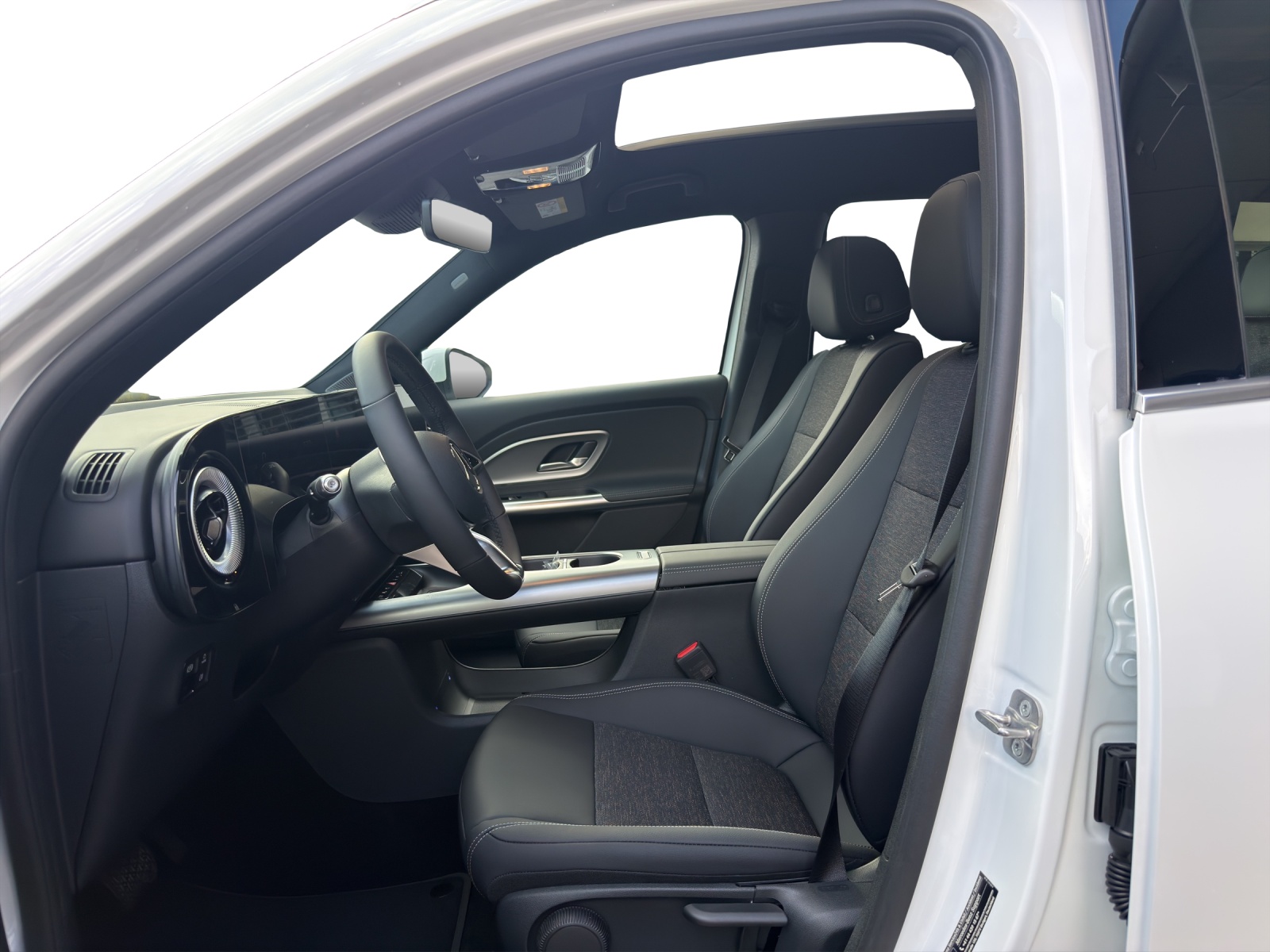MERCEDES-BENZ GLB 220 4Matic 8G-Tronic-image-12