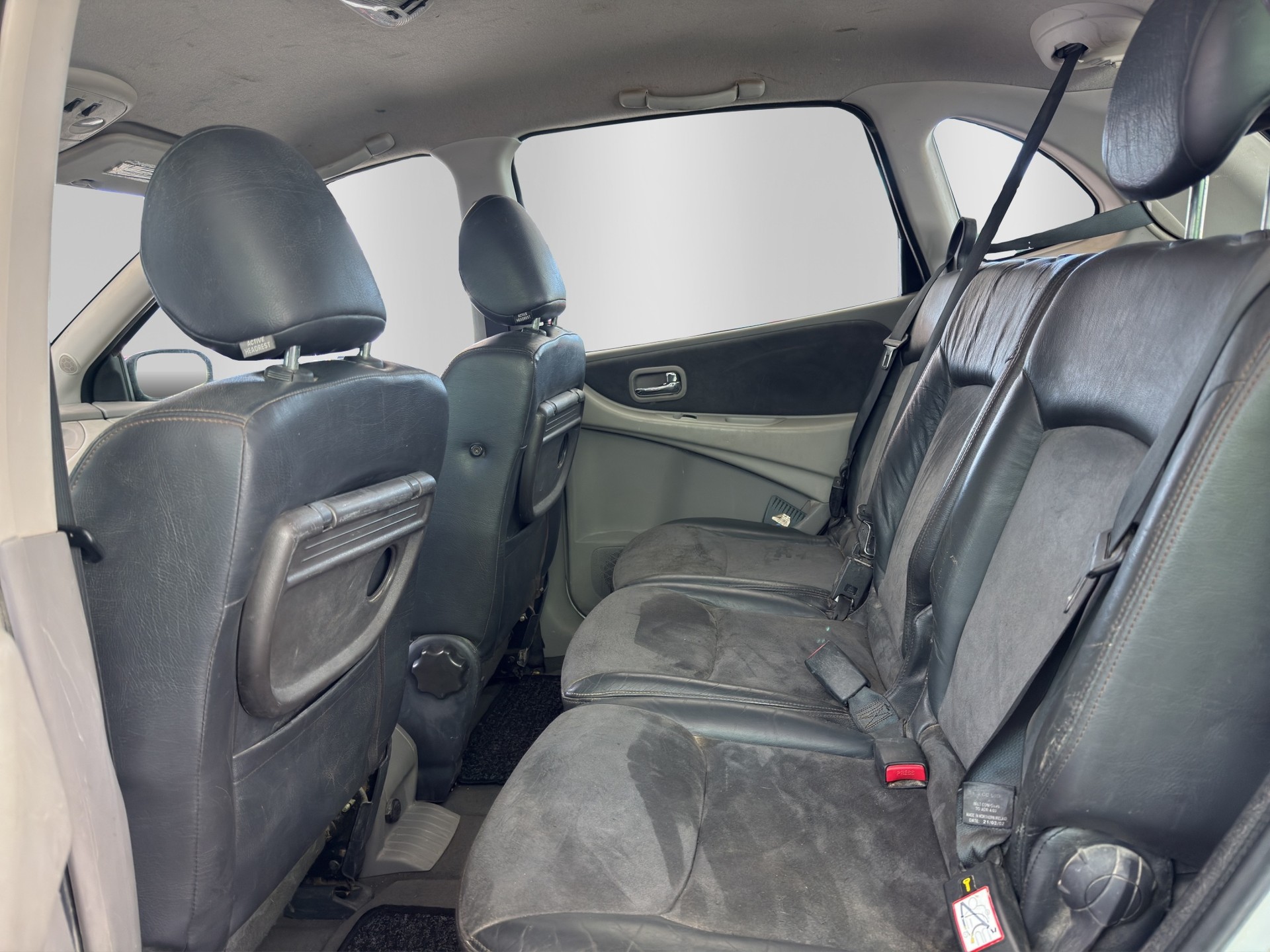NISSAN Almera Tino 2.0 16V Elegance-image-13