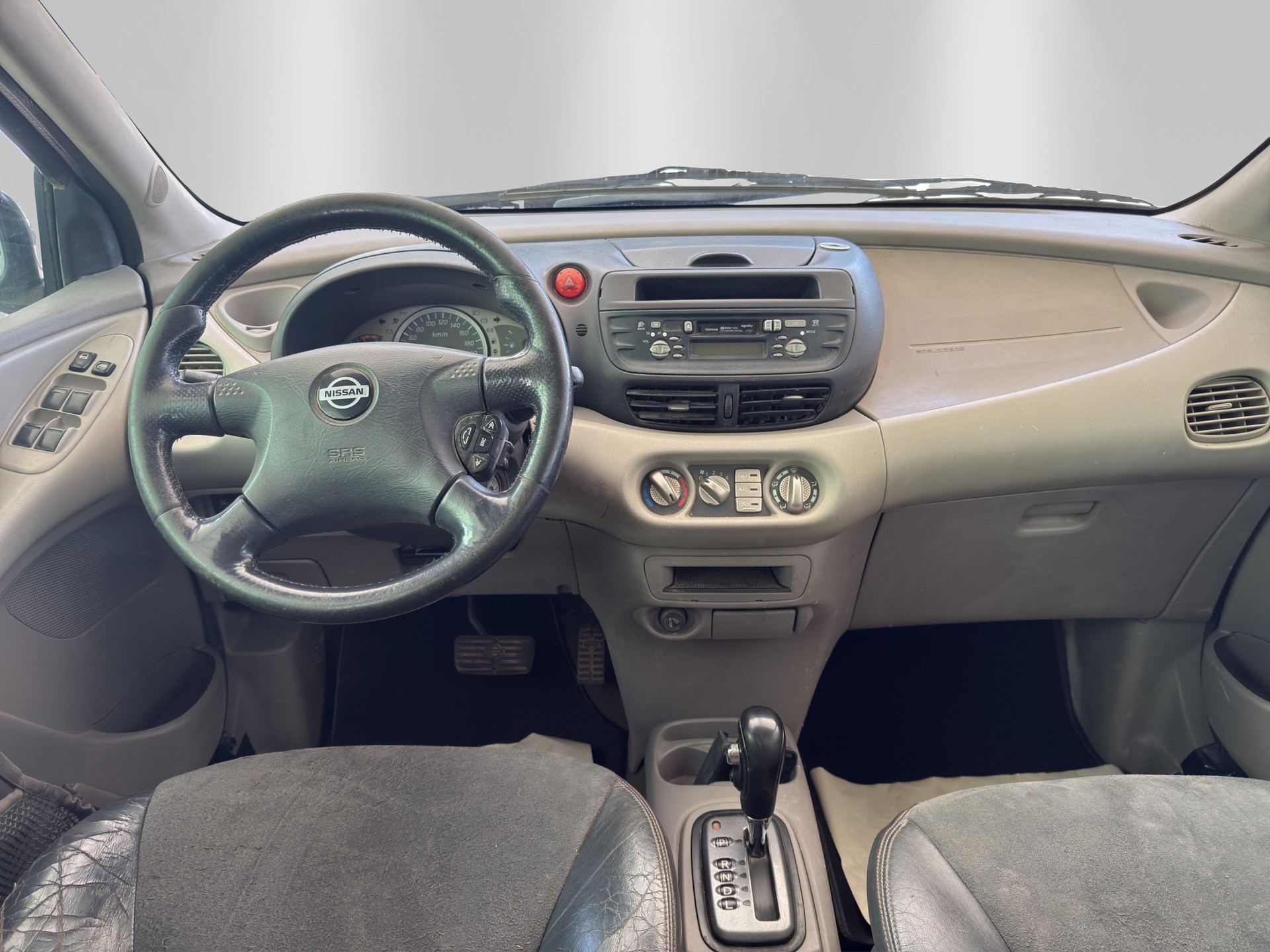 NISSAN Almera Tino 2.0 16V Elegance-image-8