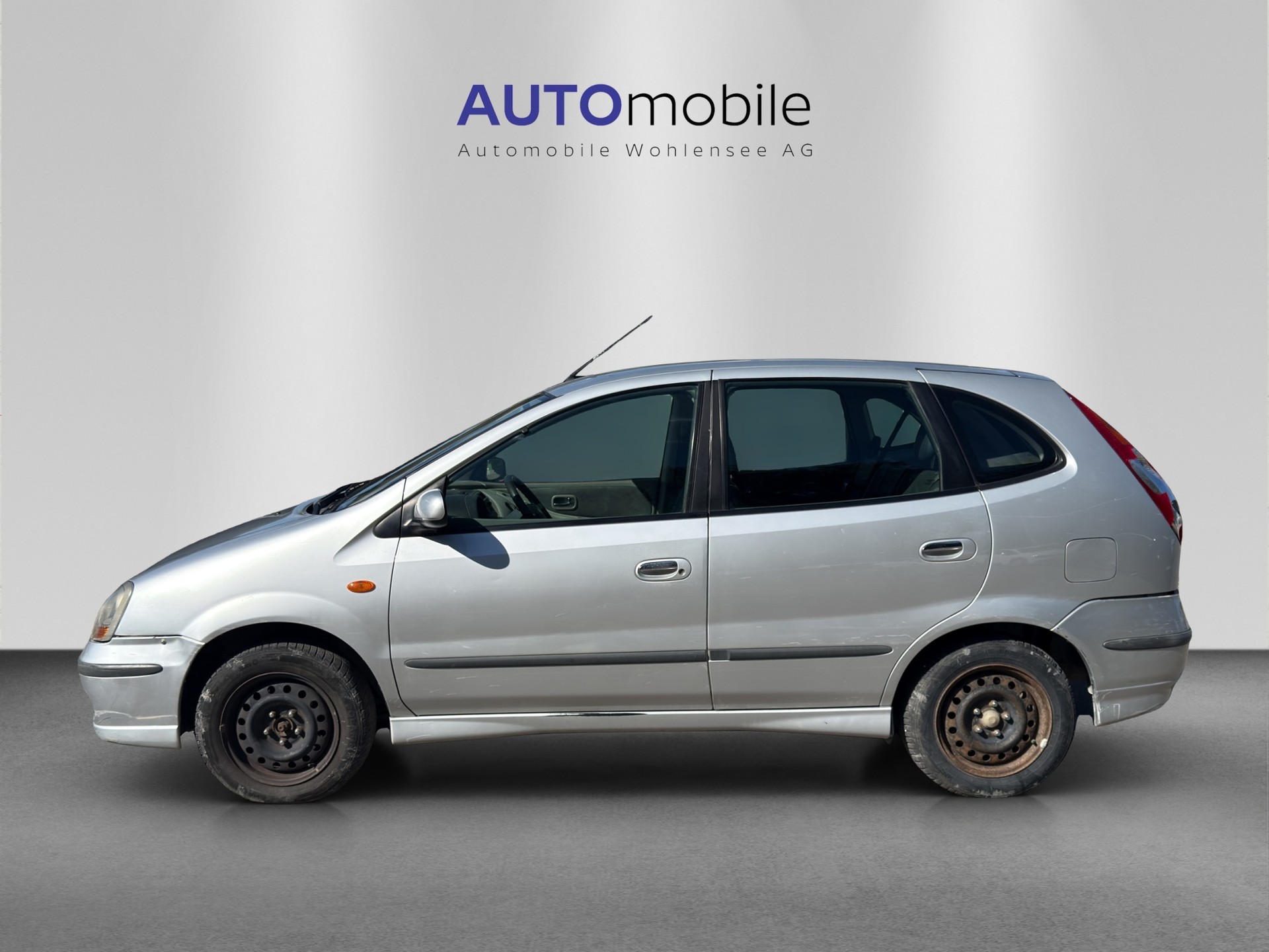 NISSAN Almera Tino 2.0 16V Elegance-image-0
