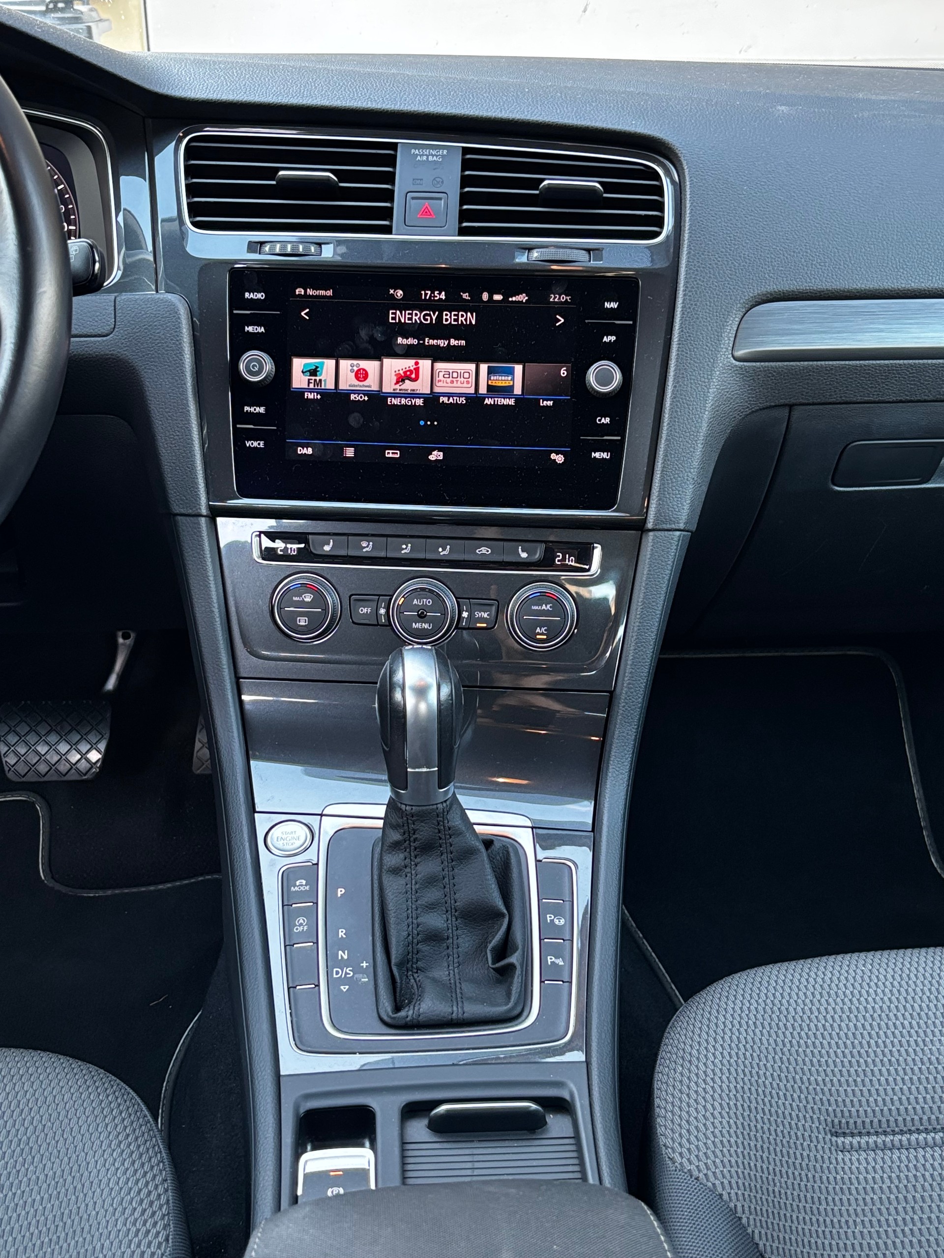 VW 2.0 TDI Comfortline DSG 4m-image-2