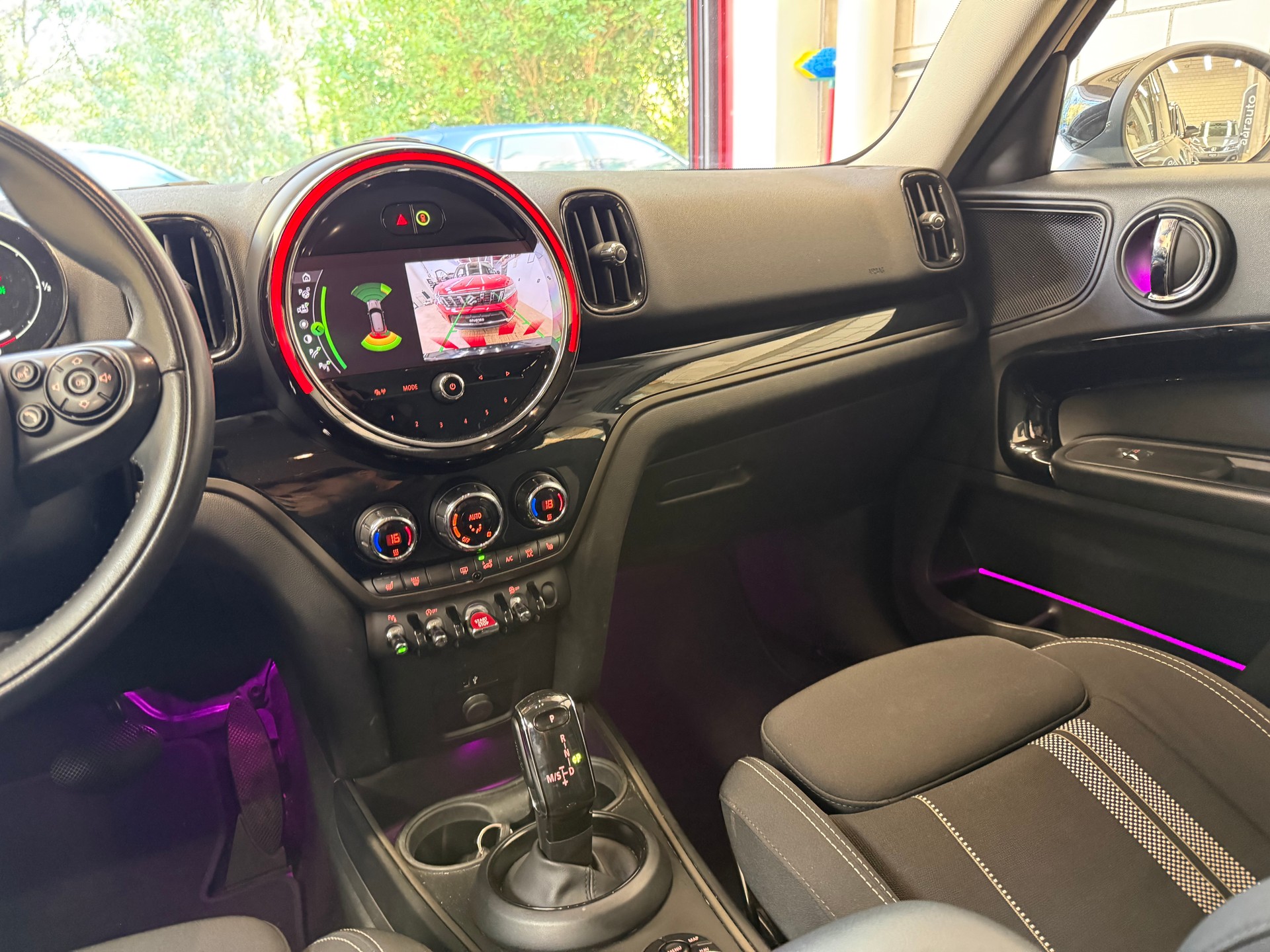 MINI Countryman F60 2.0i Cooper S ALL4-image-9