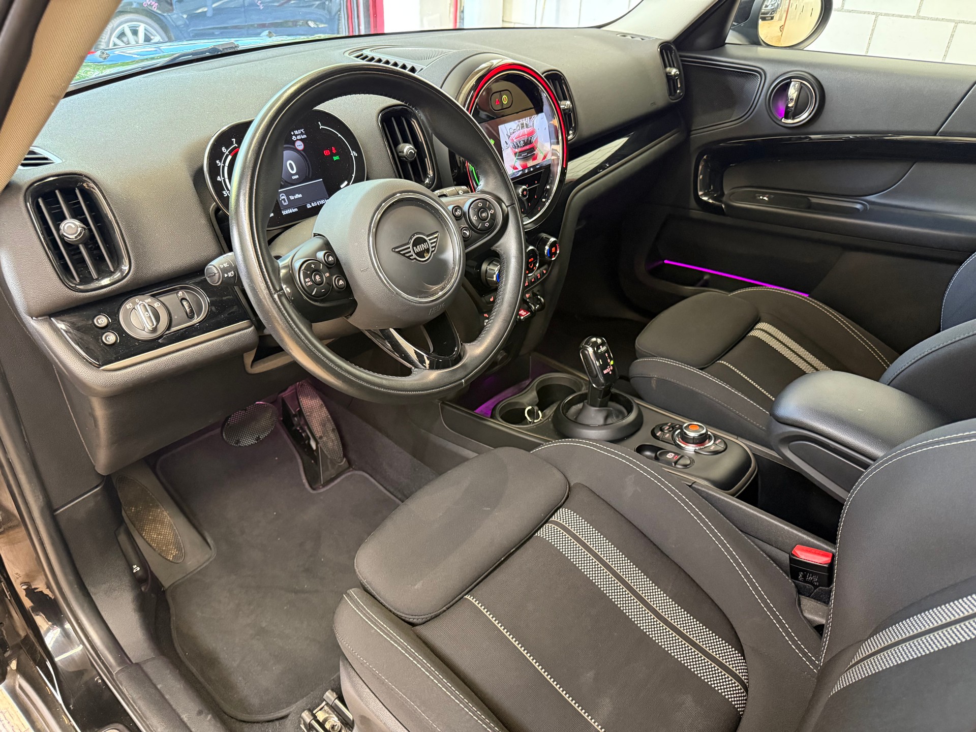 MINI Countryman F60 2.0i Cooper S ALL4-image-10