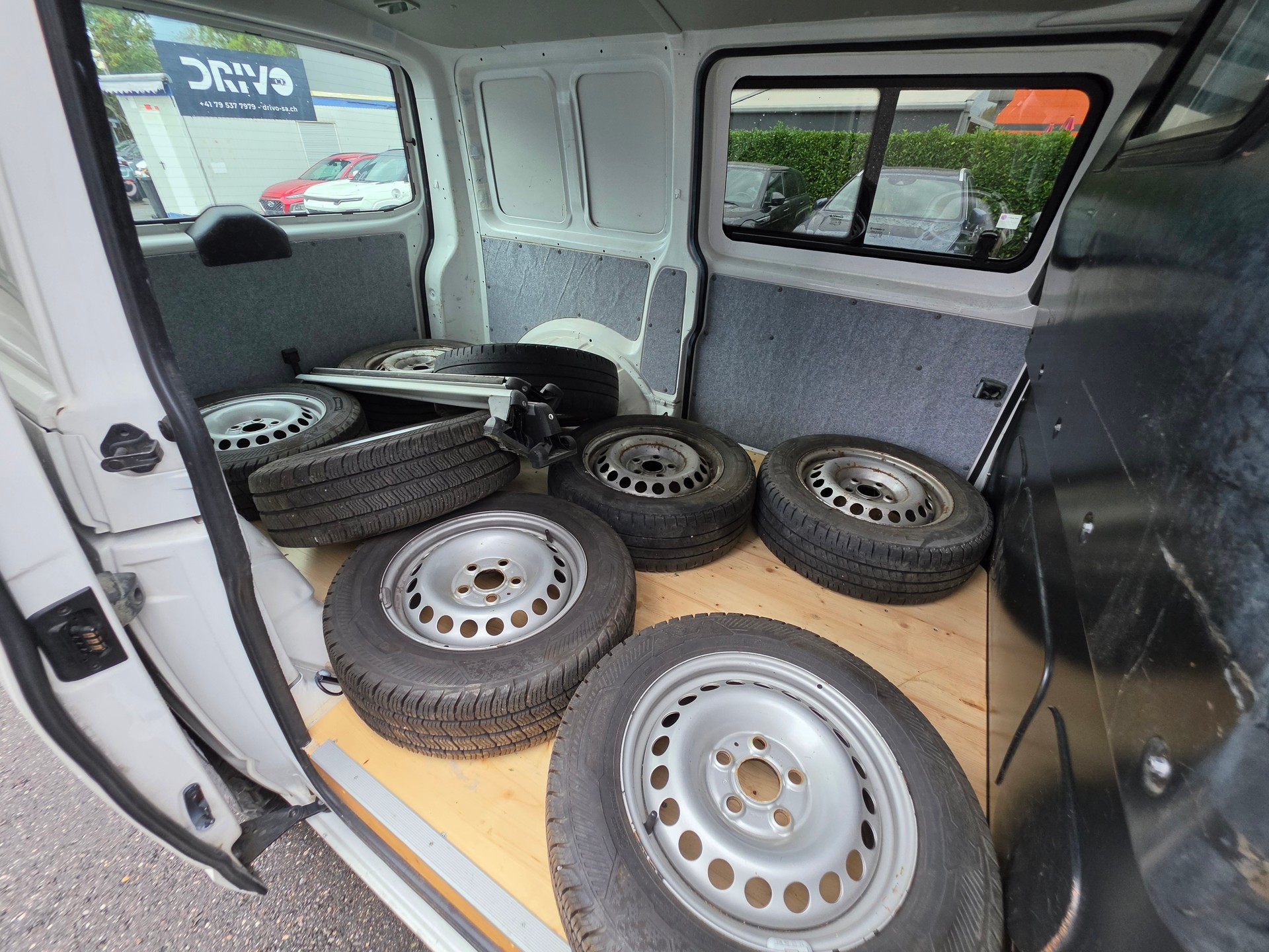 VW T5 2.0 TDI Champion 4Motion-image-7