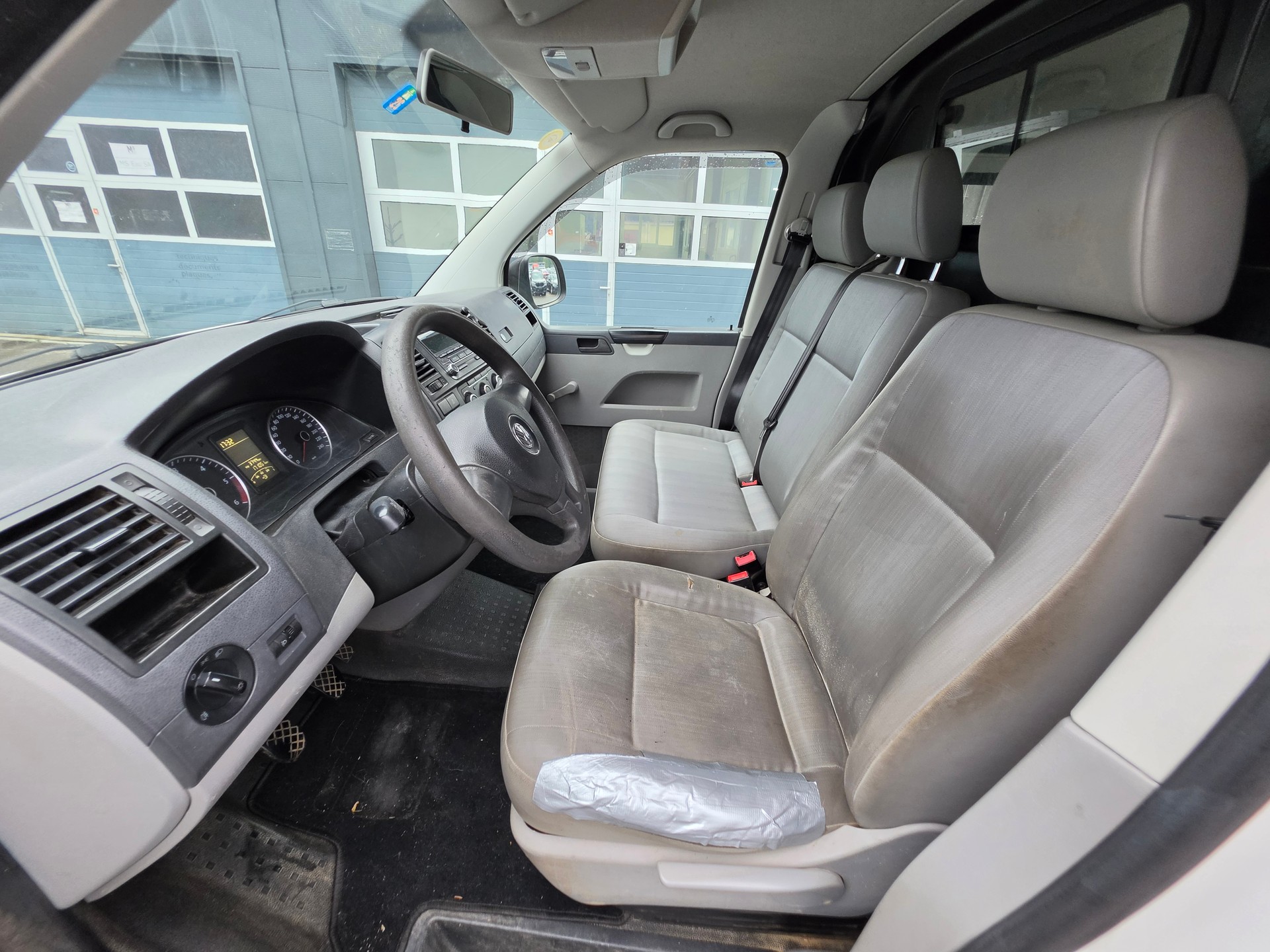 VW T5 2.0 TDI Champion 4Motion-image-8