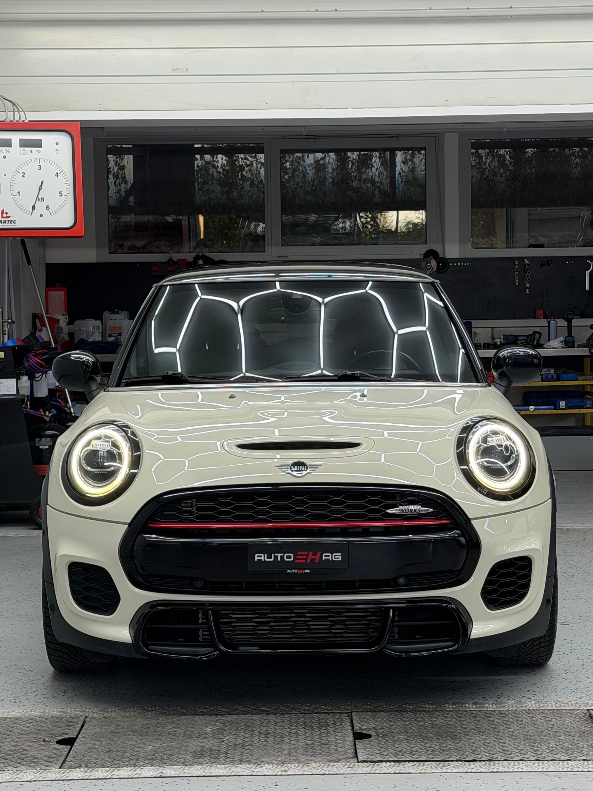 MINI Cooper John Cooper Works Steptronic-image-1