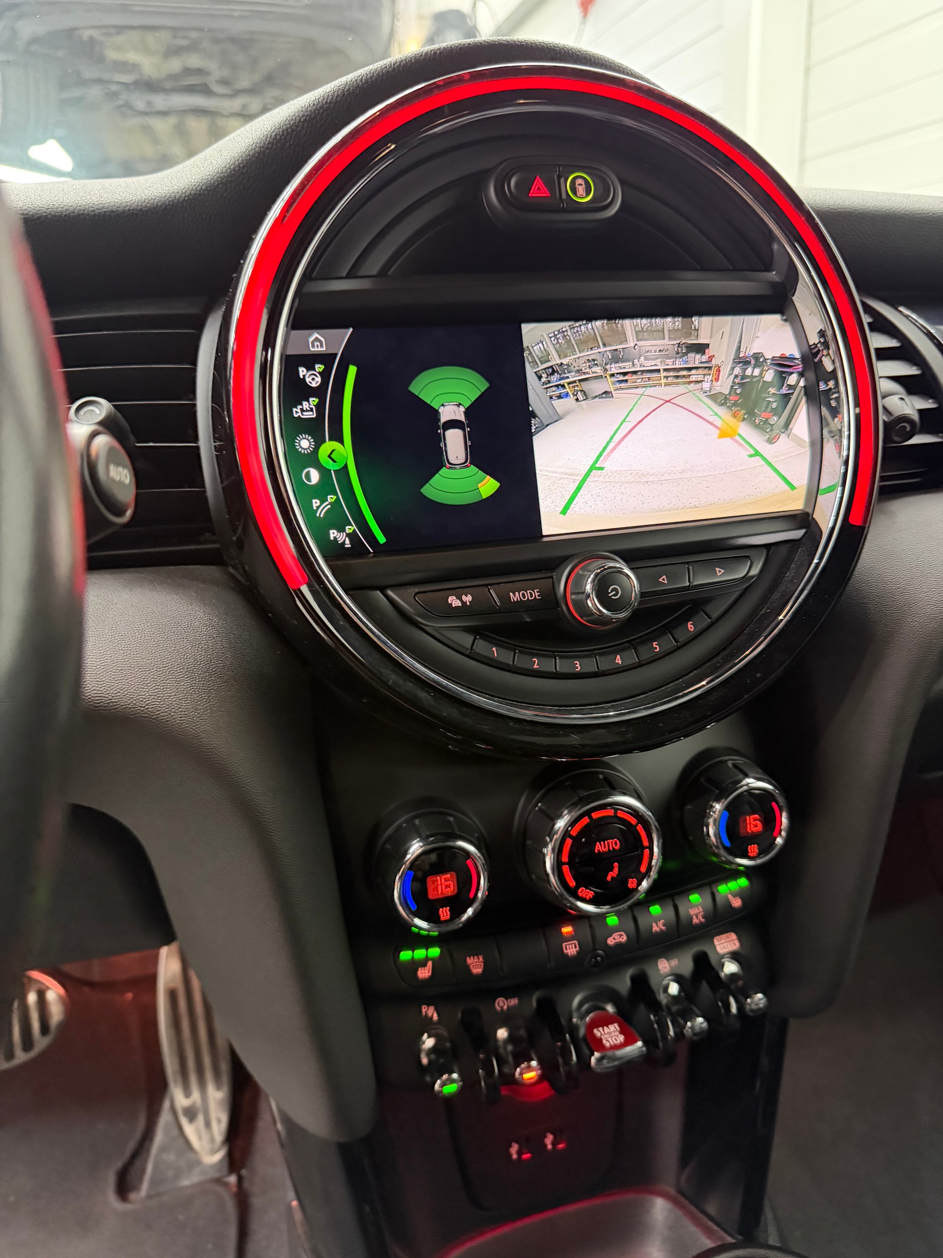 MINI Cooper John Cooper Works Steptronic-image-7