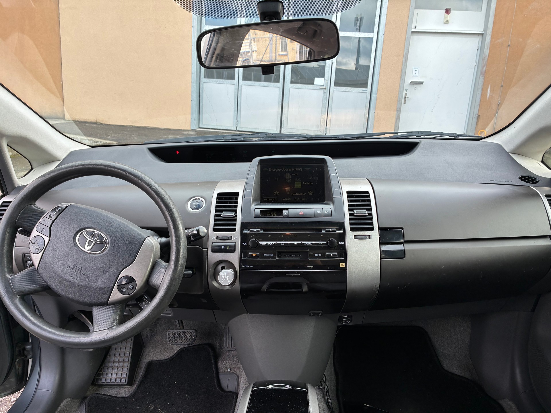 TOYOTA Prius 1.5 16V Hybrid-image-5