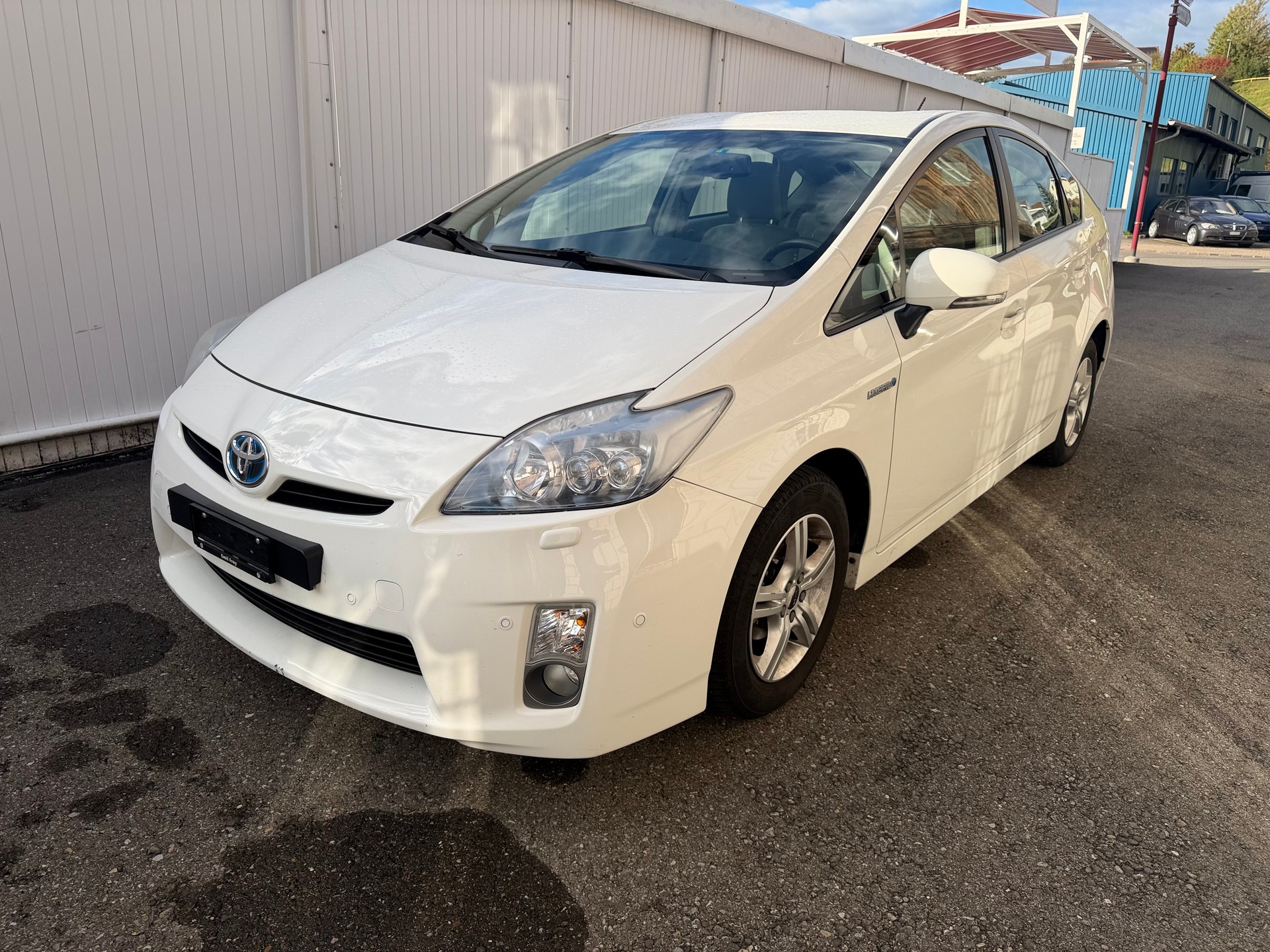 TOYOTA Prius 1.8 16V HSD Luna-image-2