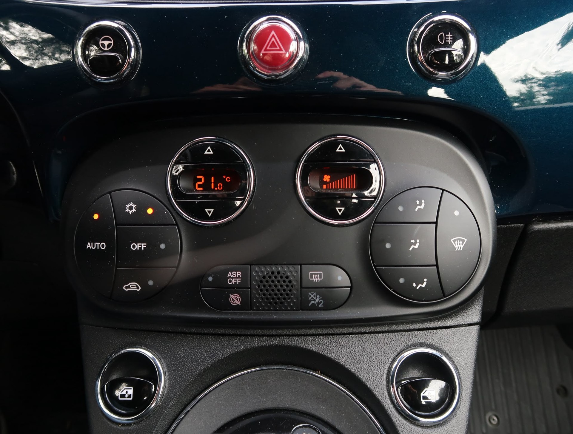 FIAT 500 1.2 Lounge Dualogic-image-16
