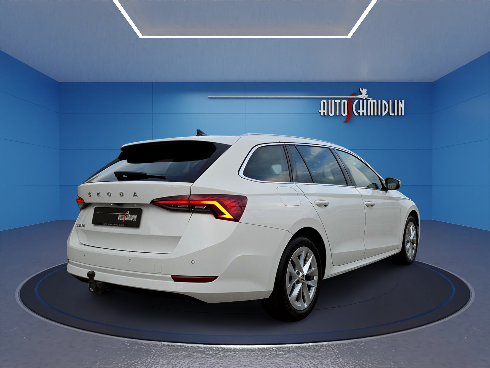 SKODA Octavia Combi 2.0 TDI DSG Ambition-image-6