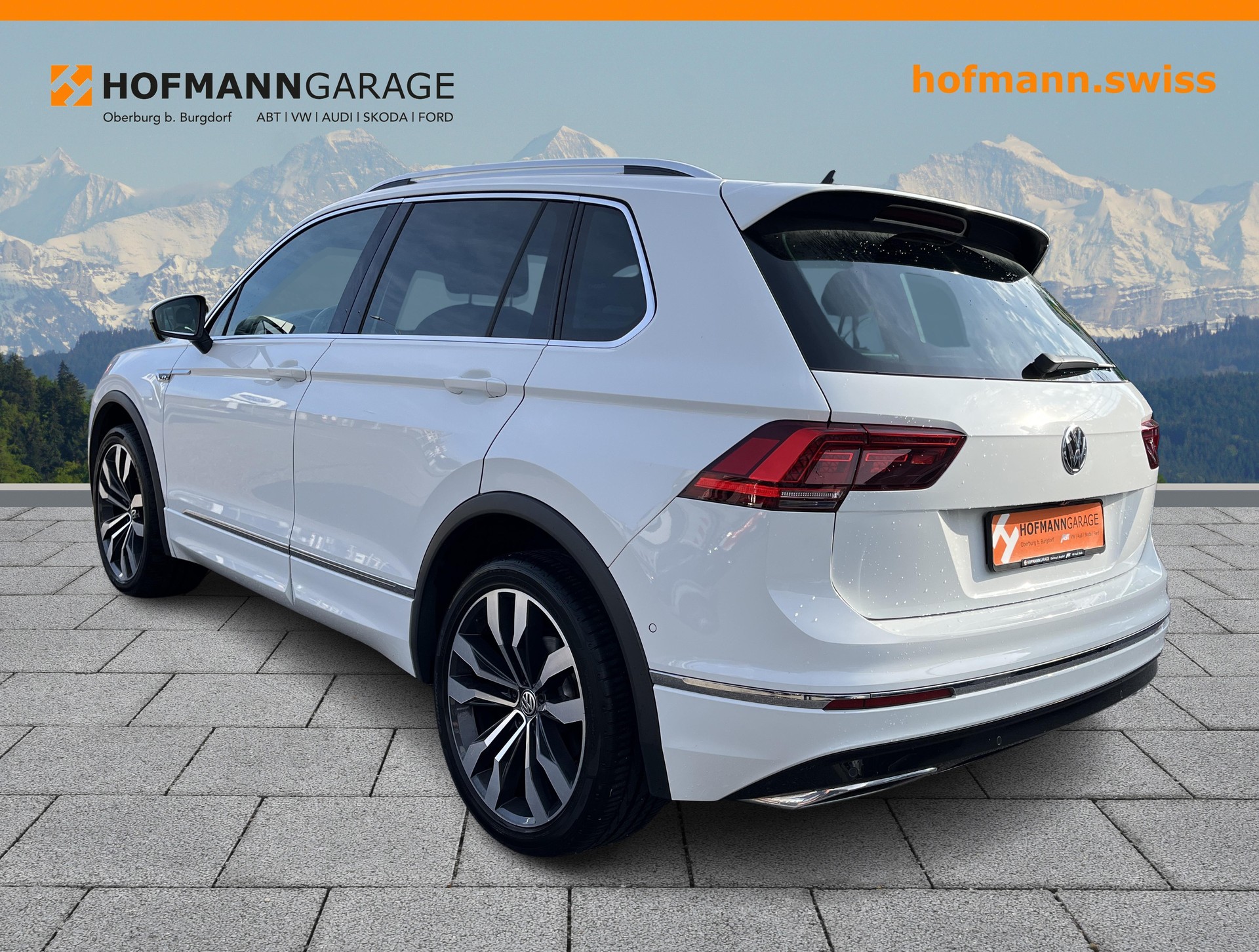 VW Tiguan 2.0TSI Highline R-Line 4Motion DSG-image-4