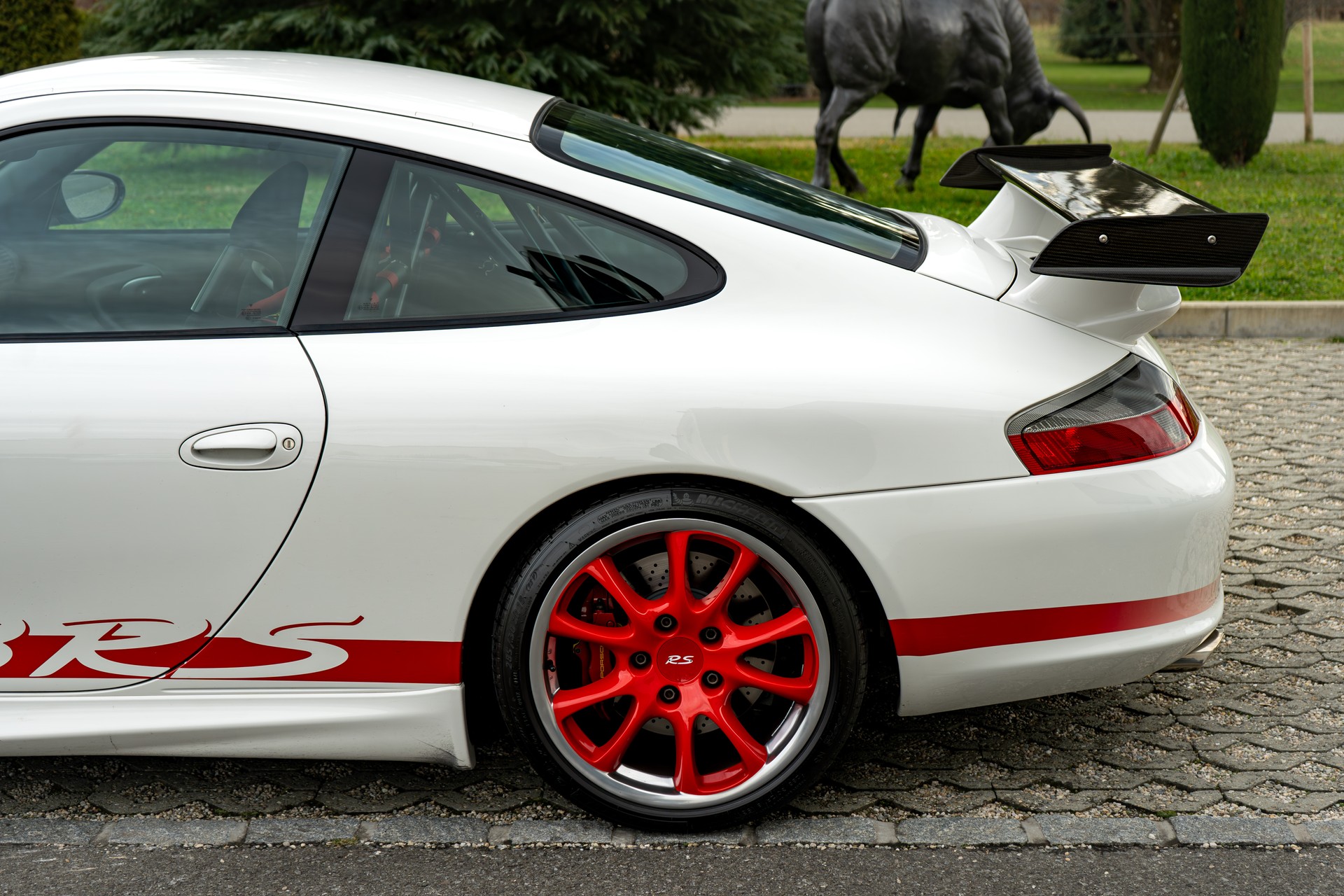 PORSCHE 911 GT3 RS-image-6