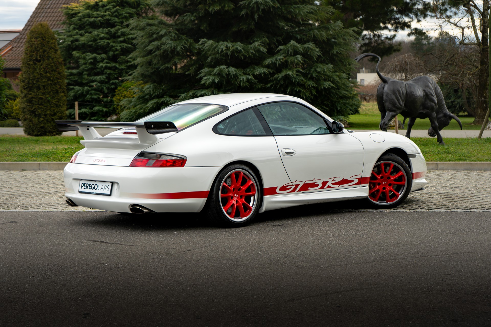 PORSCHE 911 GT3 RS-image-9
