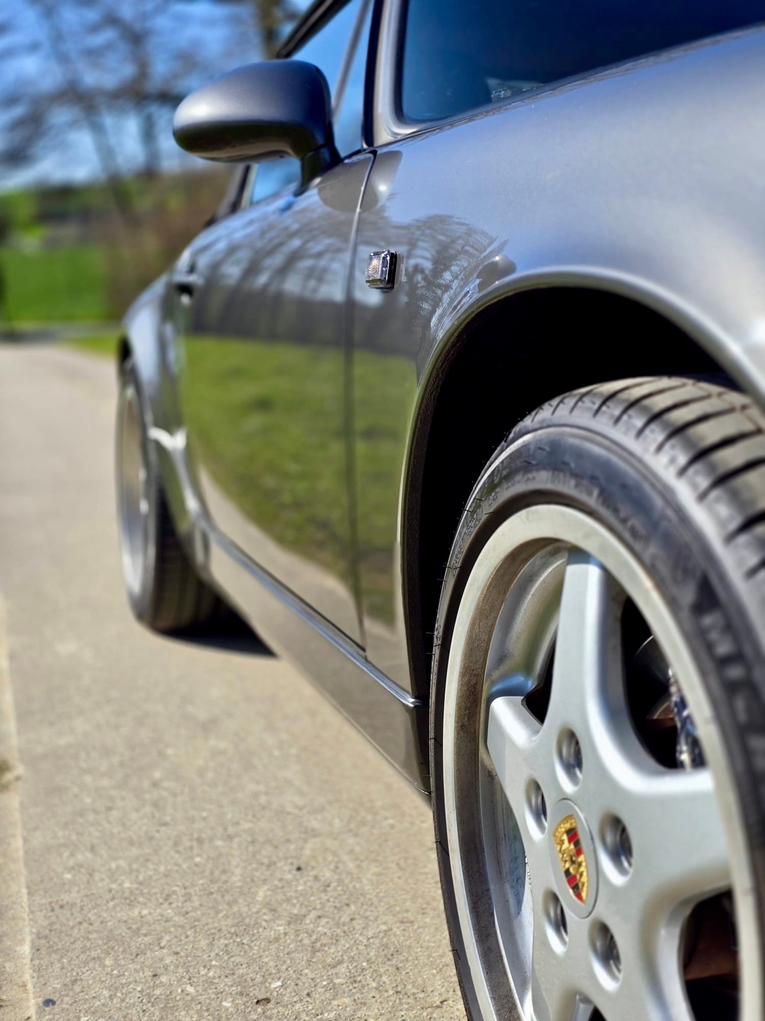 PORSCHE 911 Carrera 2-image-10