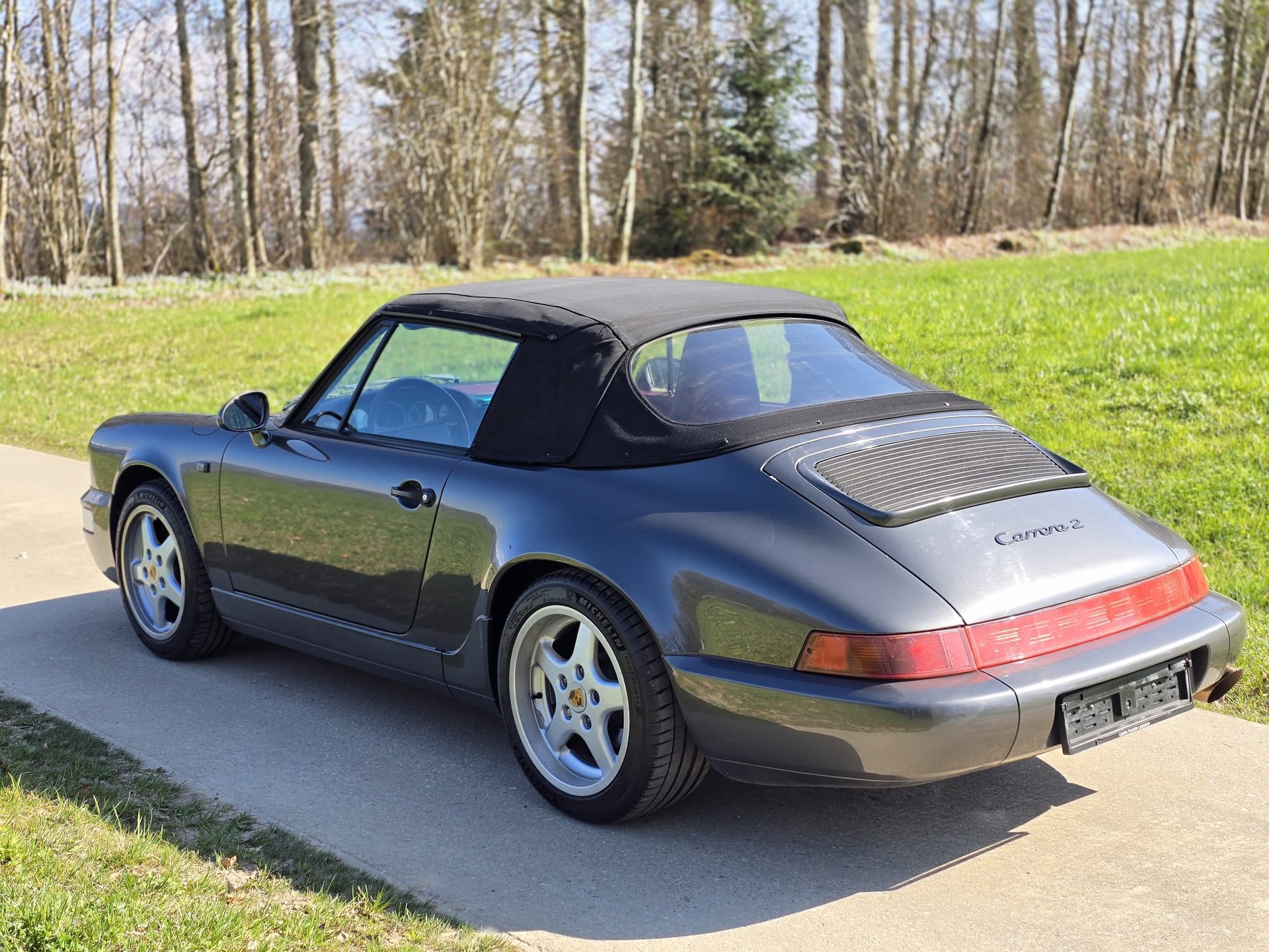 PORSCHE 911 Carrera 2-image-6