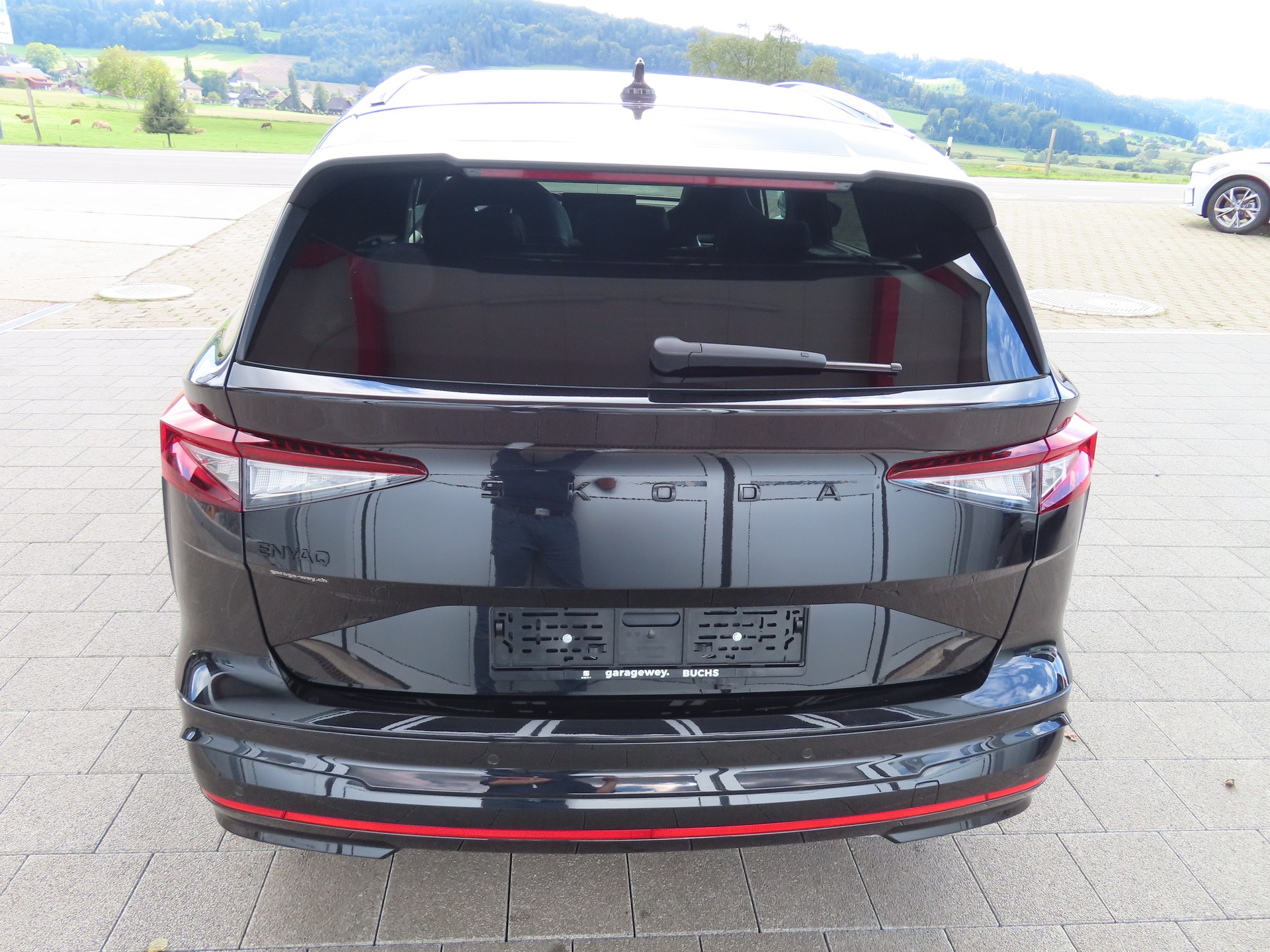 SKODA Enyaq 85x RS 4x4-image-14