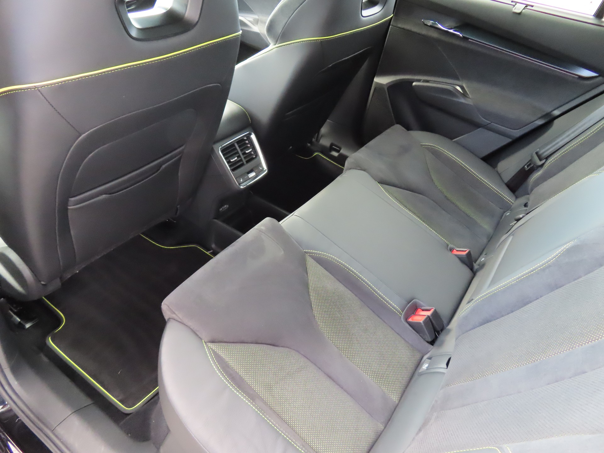 SKODA Enyaq 85x RS 4x4-image-11