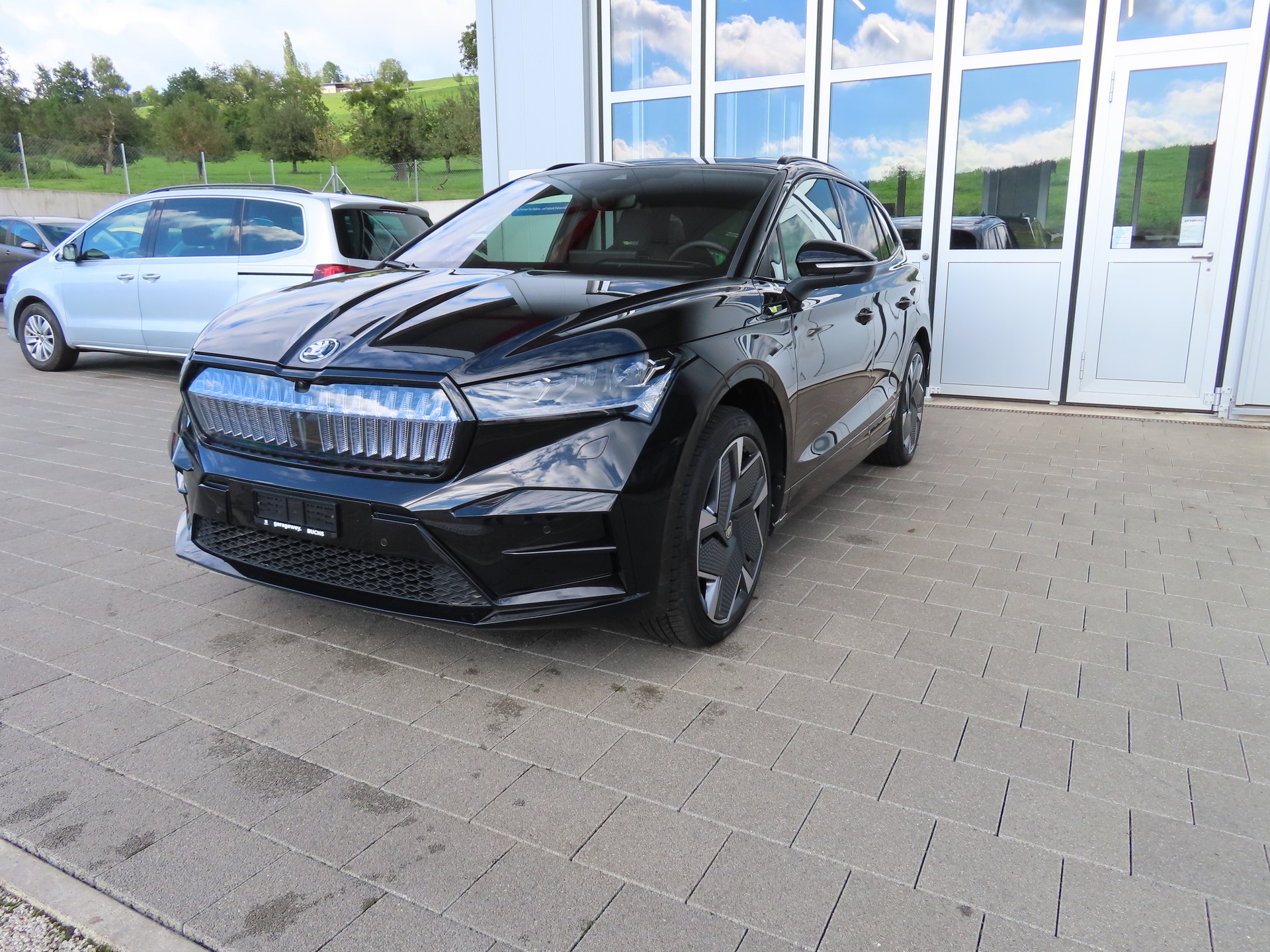 SKODA Enyaq 85x RS 4x4-image-1