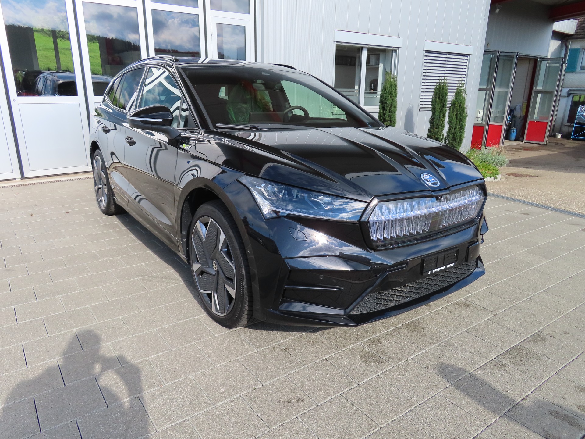 SKODA Enyaq 85x RS 4x4-image-4