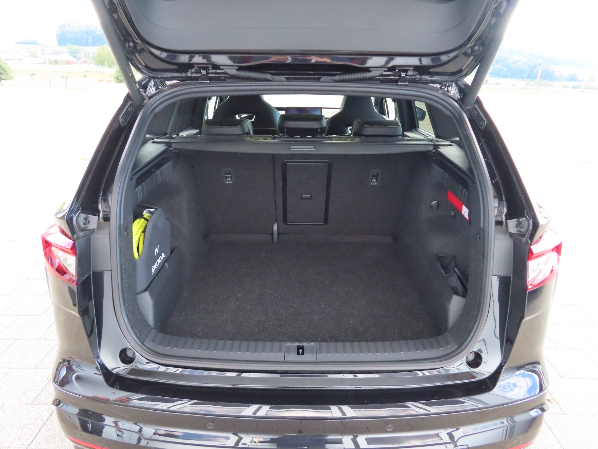 SKODA Enyaq 85x RS 4x4-image-13