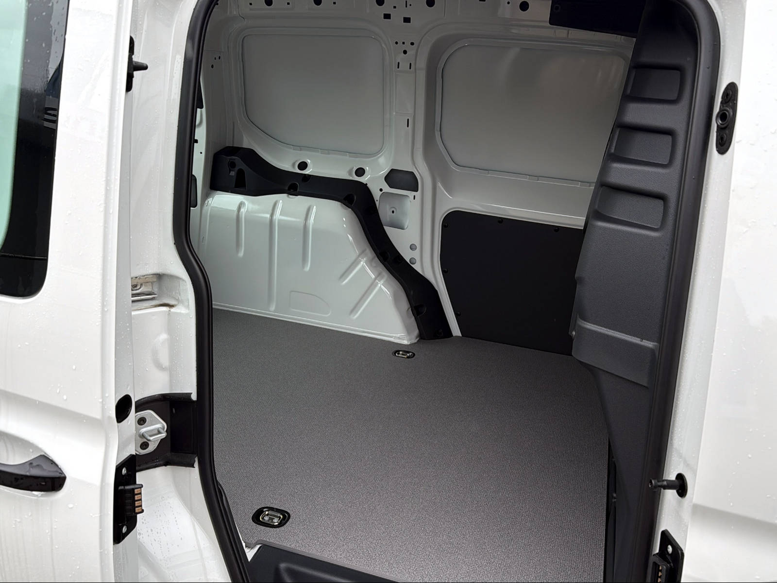 VW Caddy Cargo 1.5 TSI-image-11