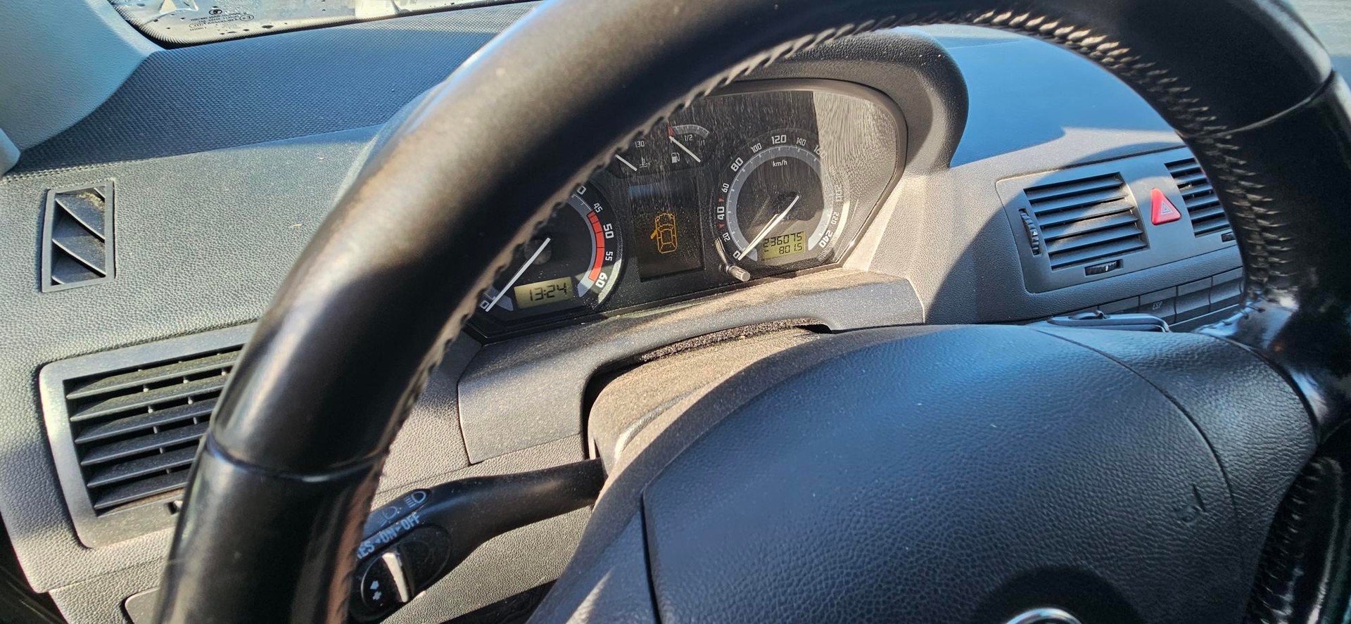 SKODA Fabia 1.9 TDI Ambiente-image-8
