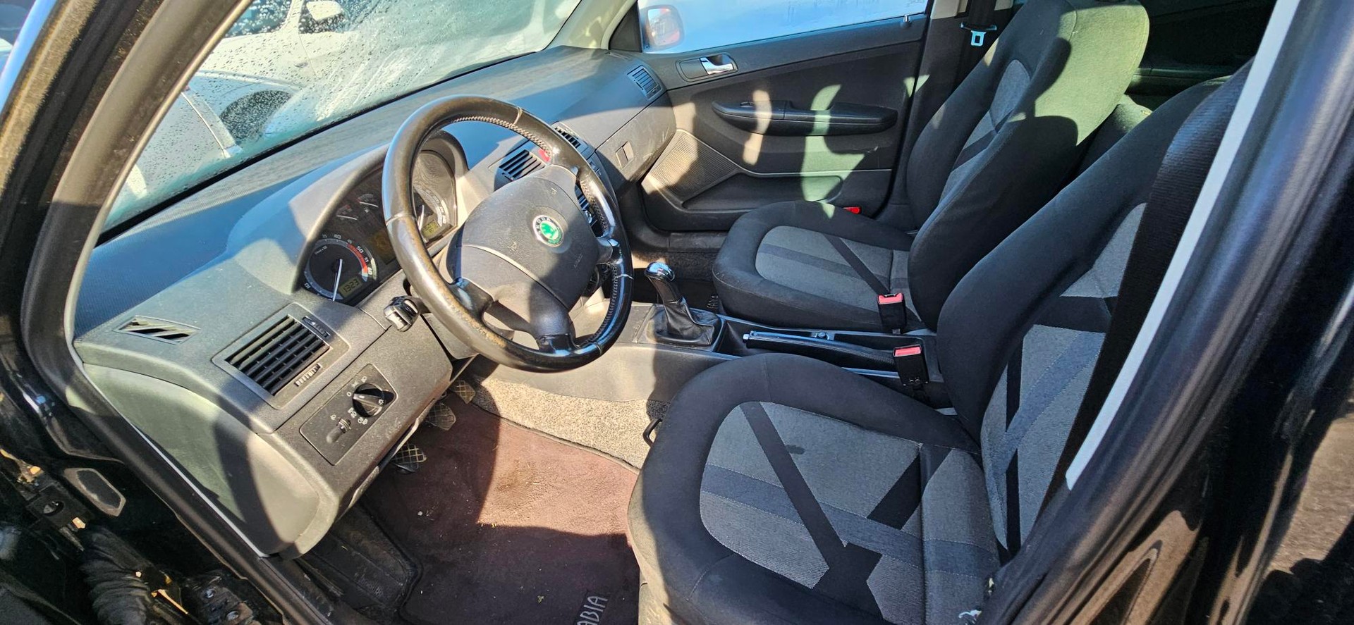 SKODA Fabia 1.9 TDI Ambiente-image-6
