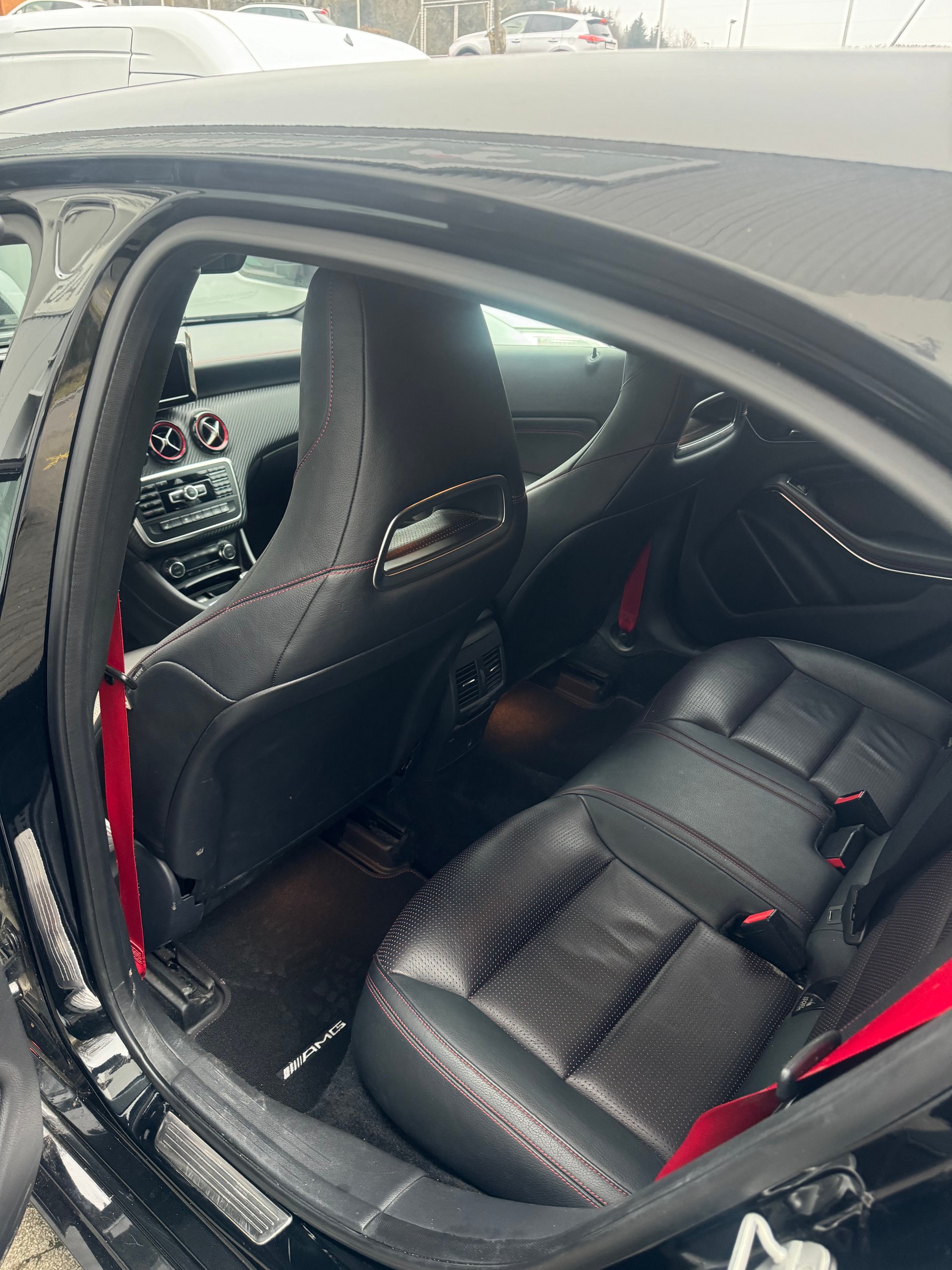MERCEDES-BENZ A 45 AMG 4Matic Speedshift 7G-DCT-image-3